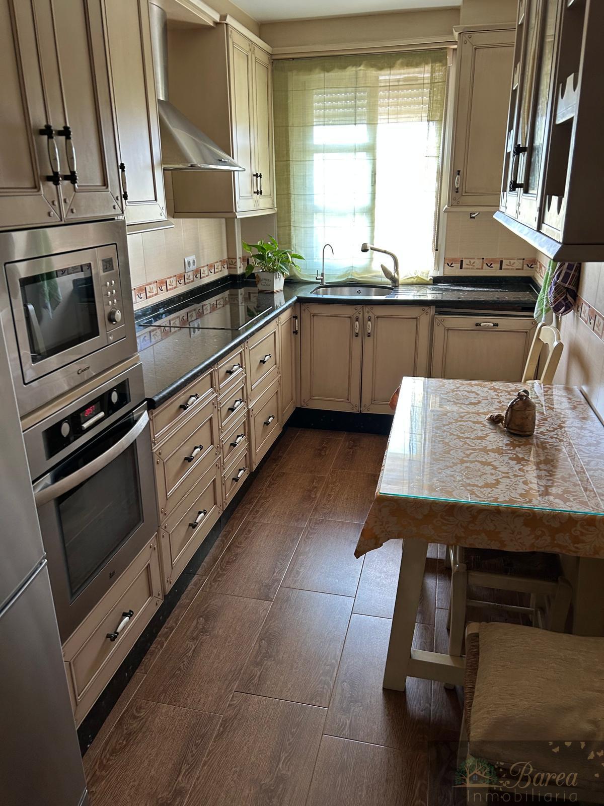 Zu verkaufen von wohnung in
 Rute