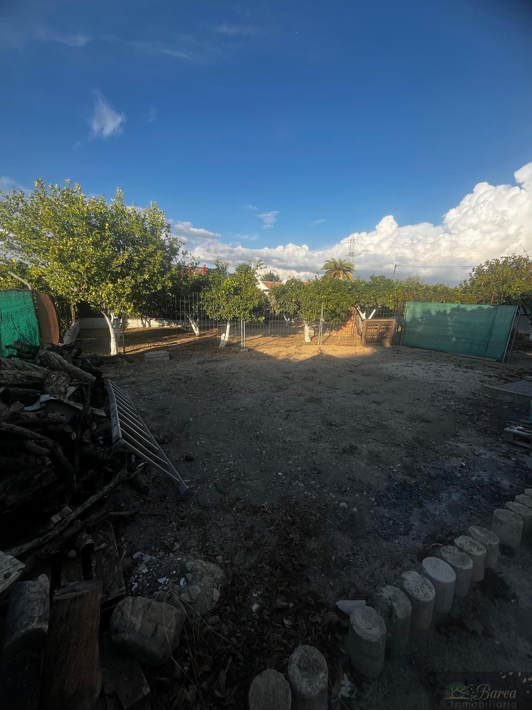 Venta de chalet en Lucena