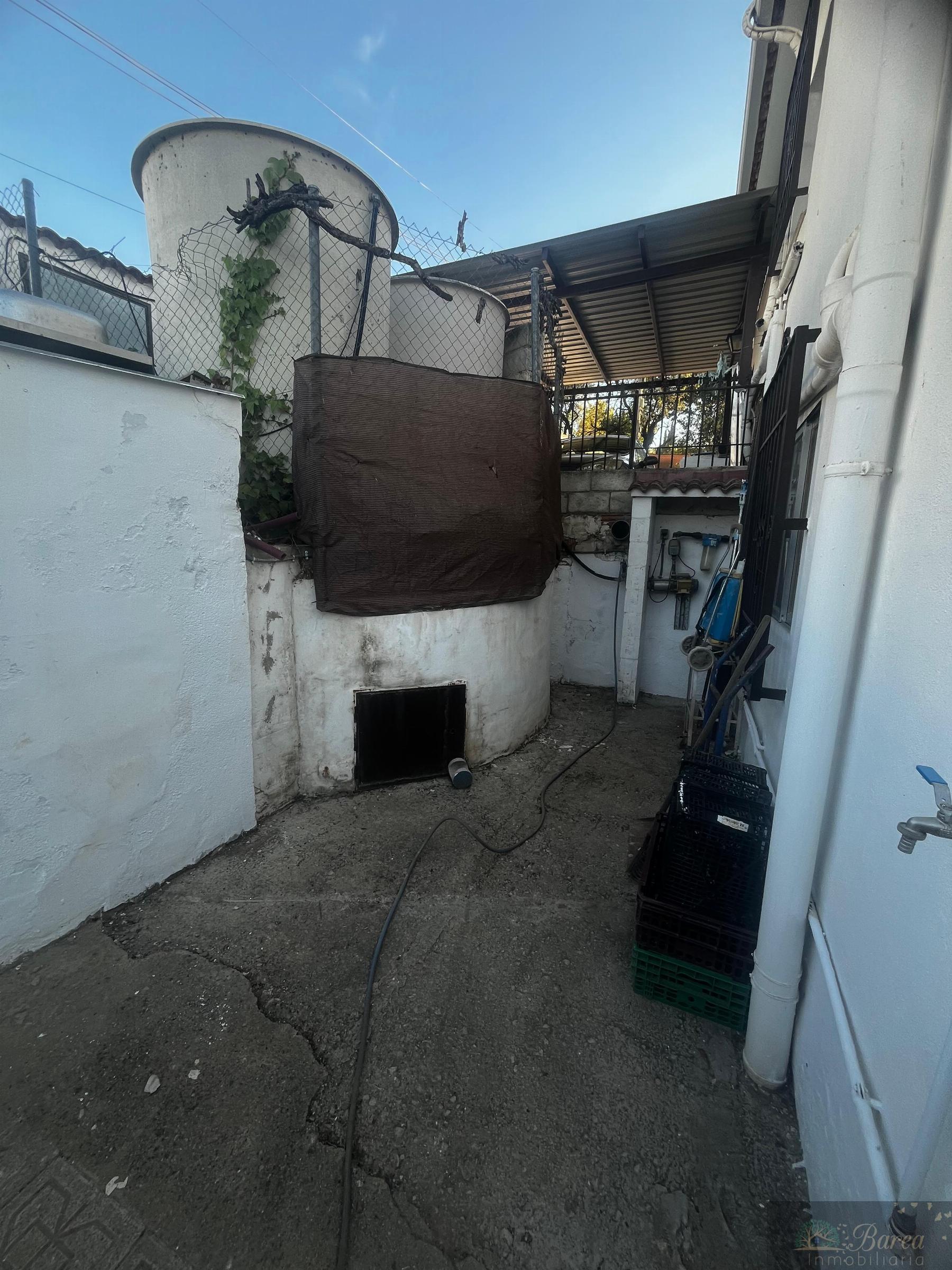 Venta de chalet en Lucena