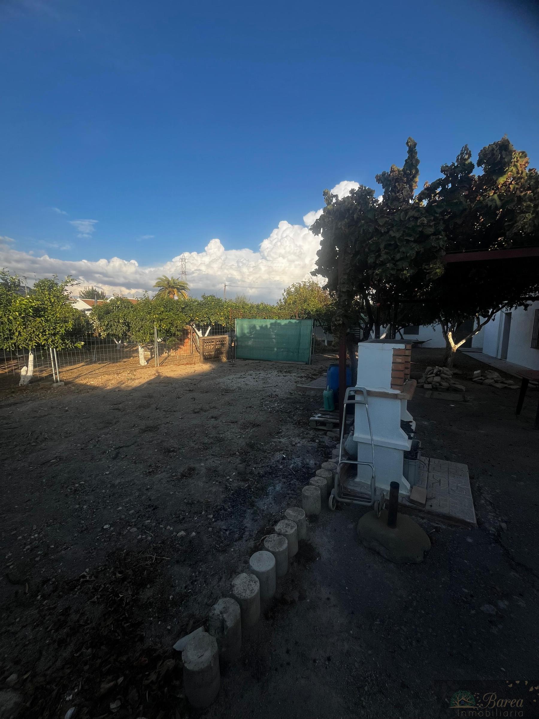 Venta de chalet en Lucena