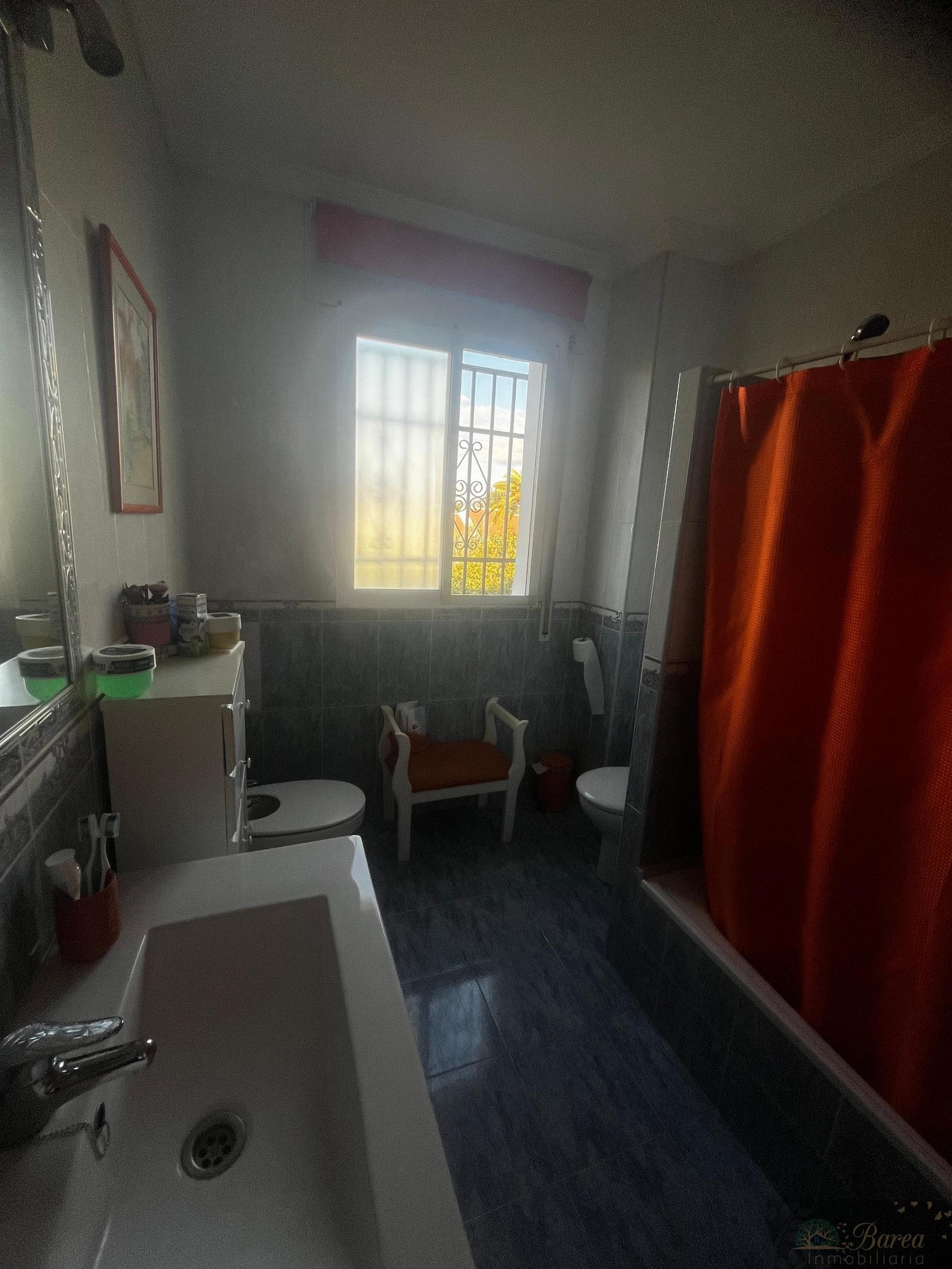 Venta de chalet en Lucena