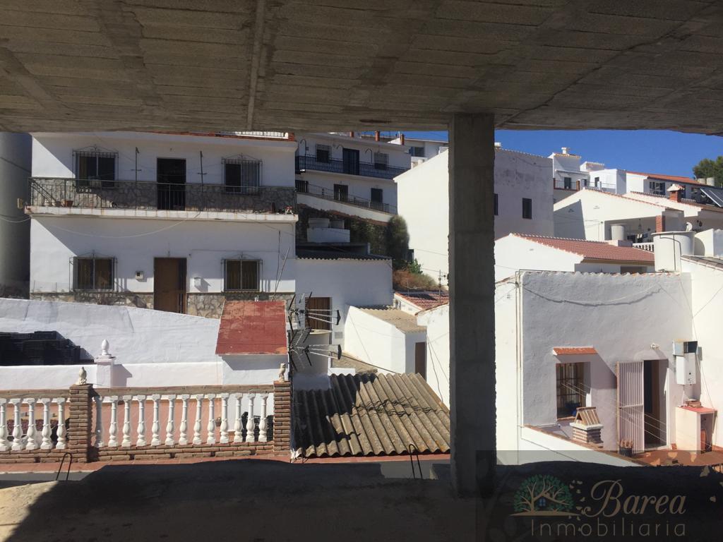 Venta de edificio en Almáchar