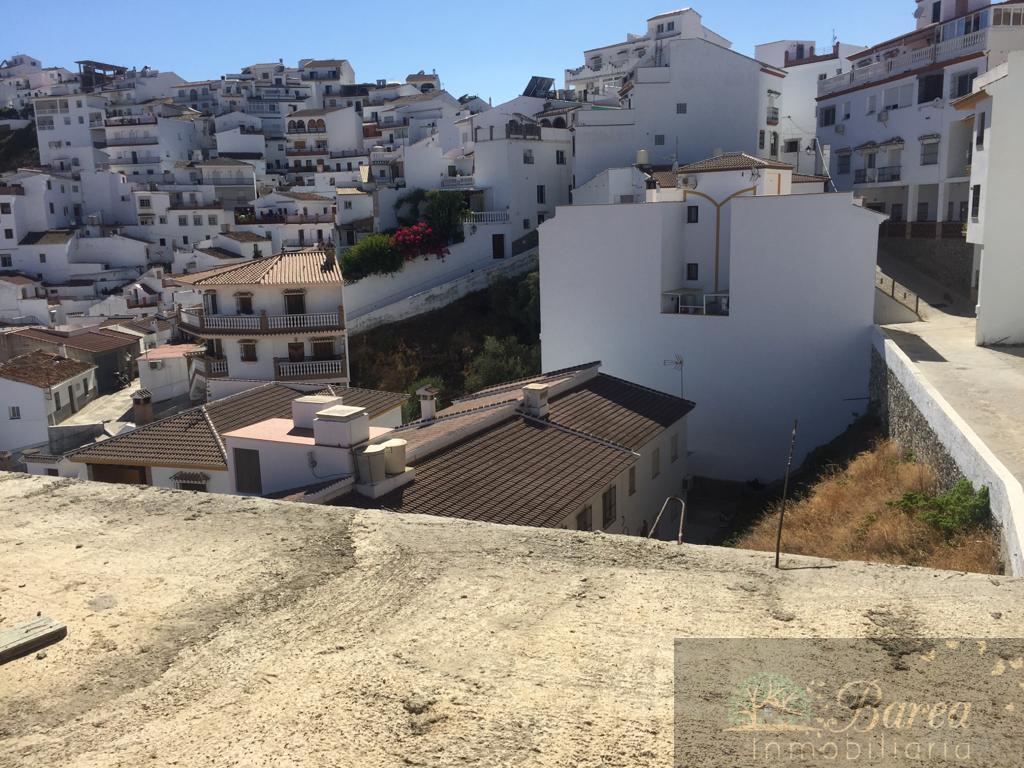 Venta de edificio en Almáchar