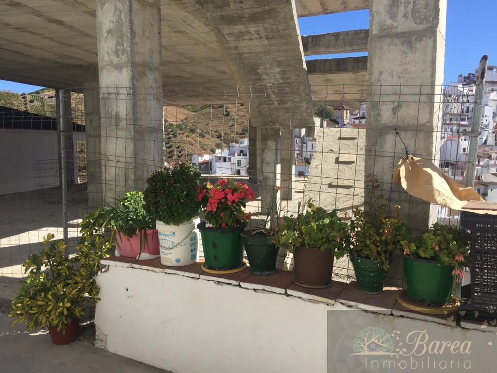 Venta de edificio en Almáchar