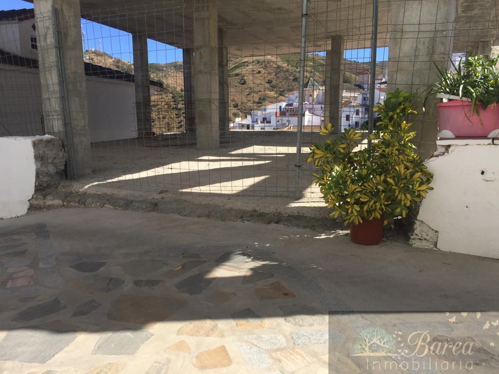 Venta de edificio en Almáchar