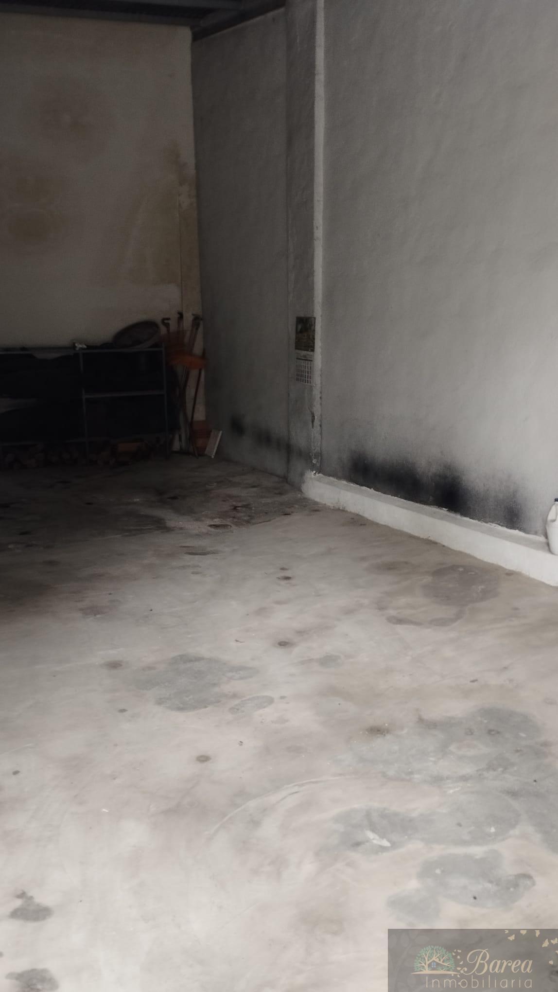 Venta de garaje en Rute