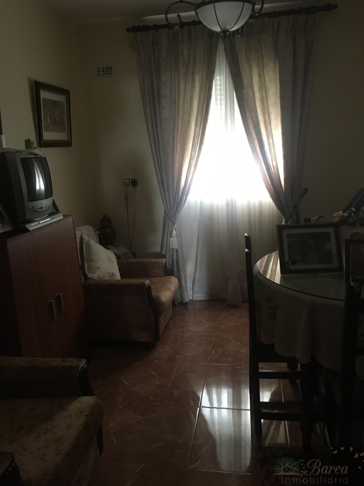 For sale of house in Rute