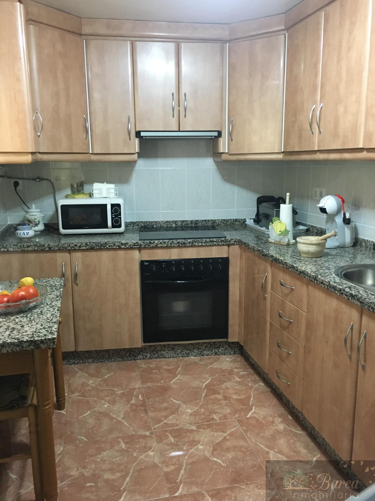 For sale of house in Rute