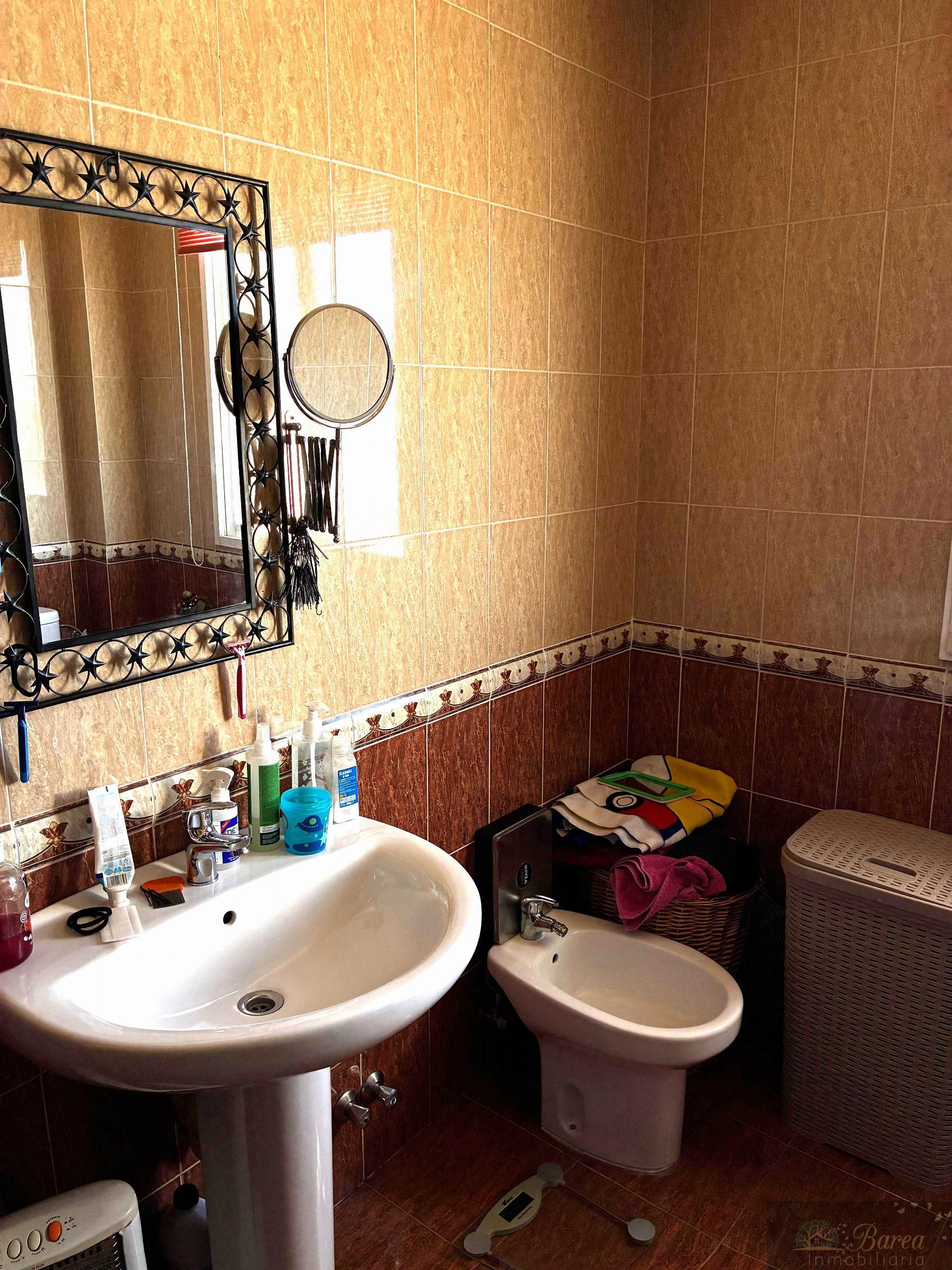 For sale of house in Rute