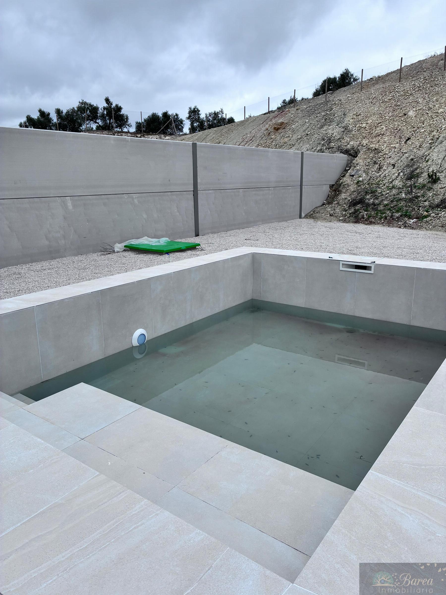 For sale of chalet in Lucena