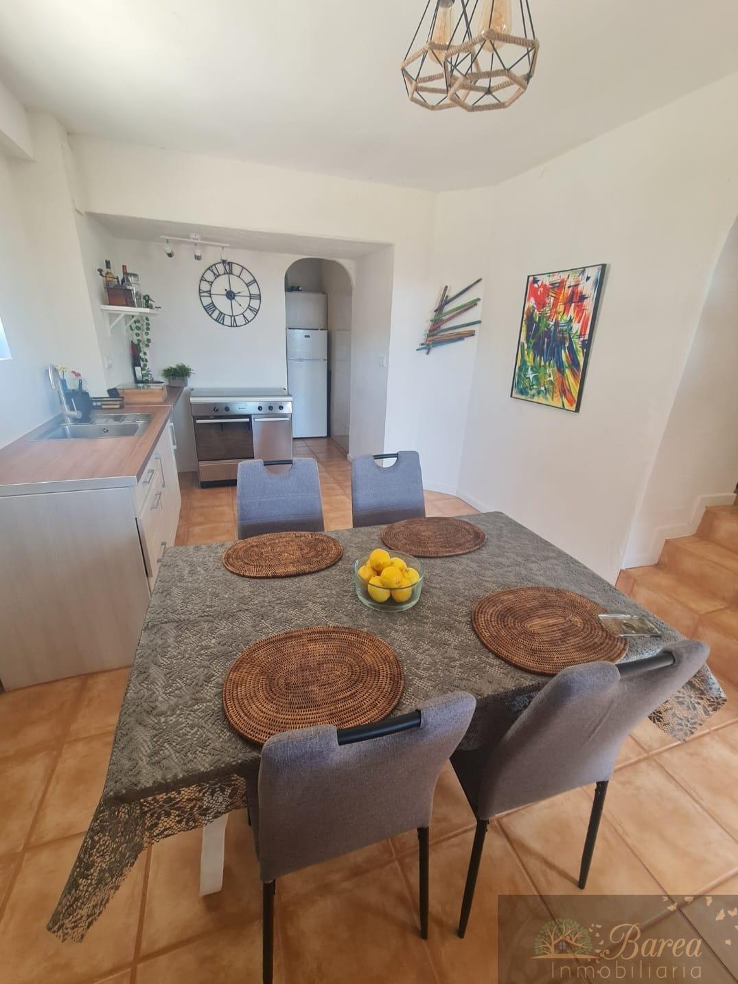 Venta de casa en Iznájar
