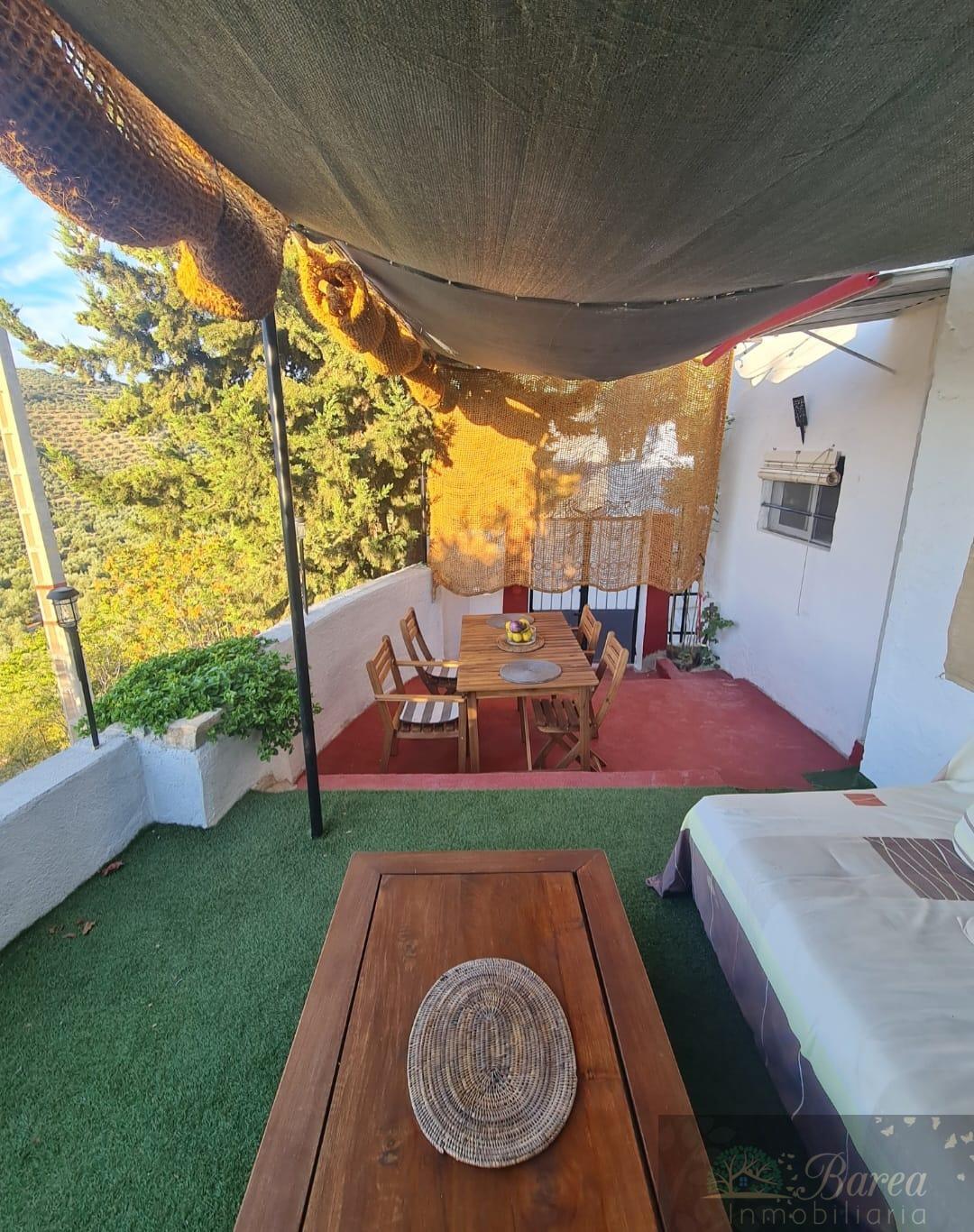 Venta de casa en Iznájar