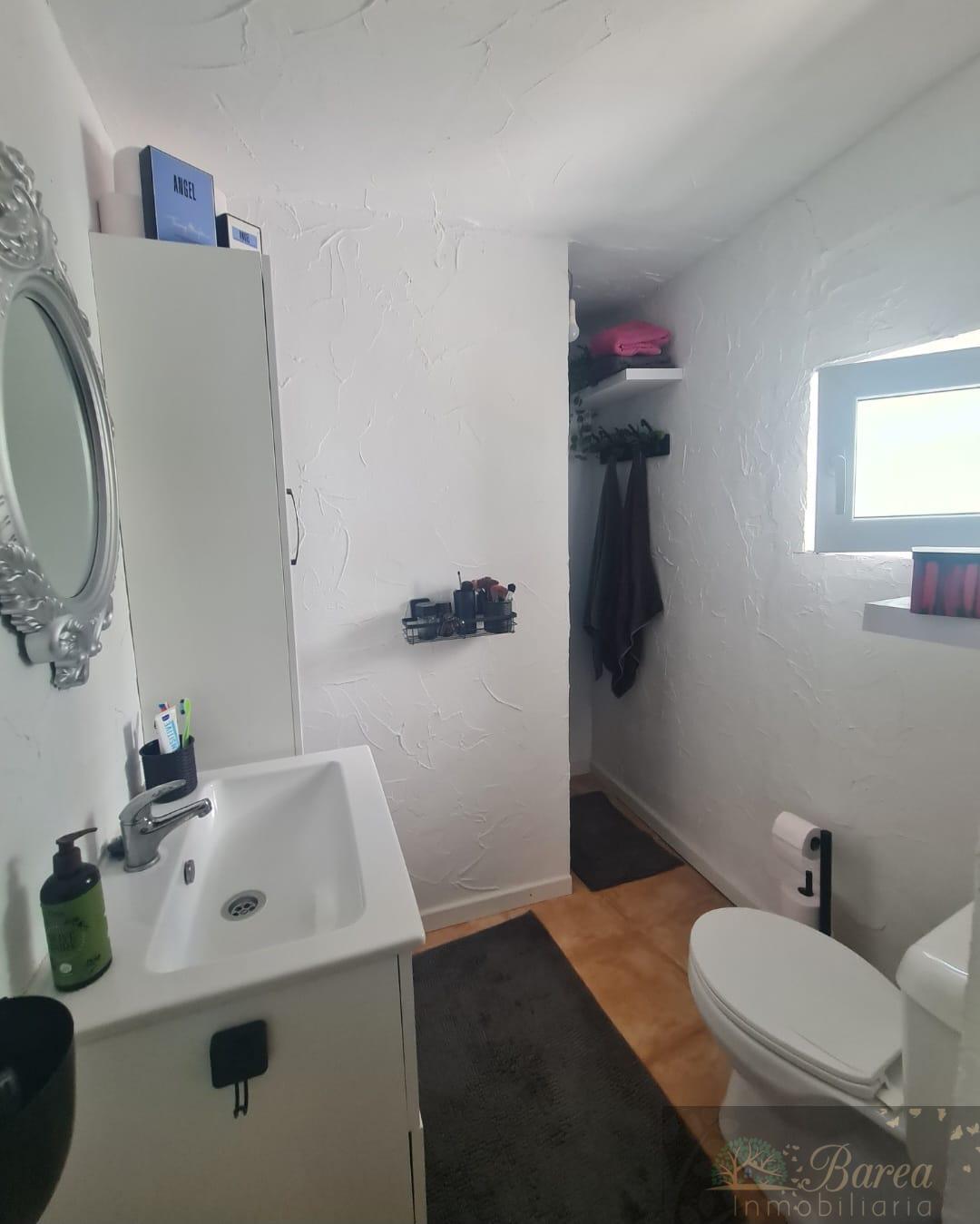 Venta de casa en Iznájar