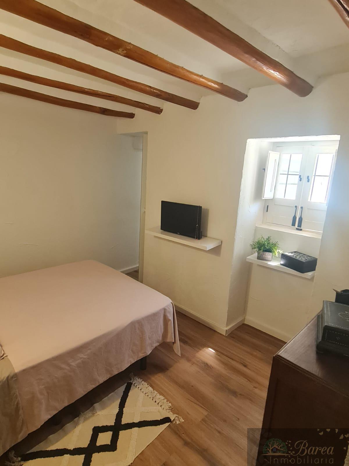 Venta de casa en Iznájar