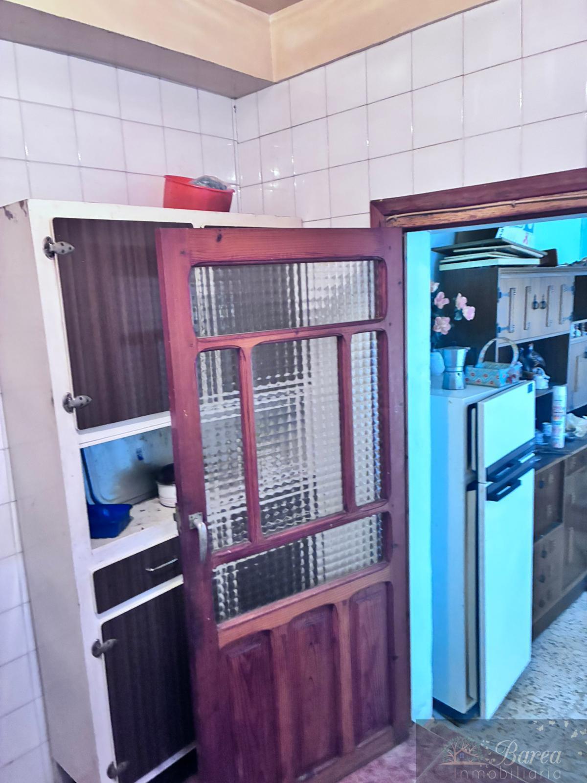 For sale of house in Rute