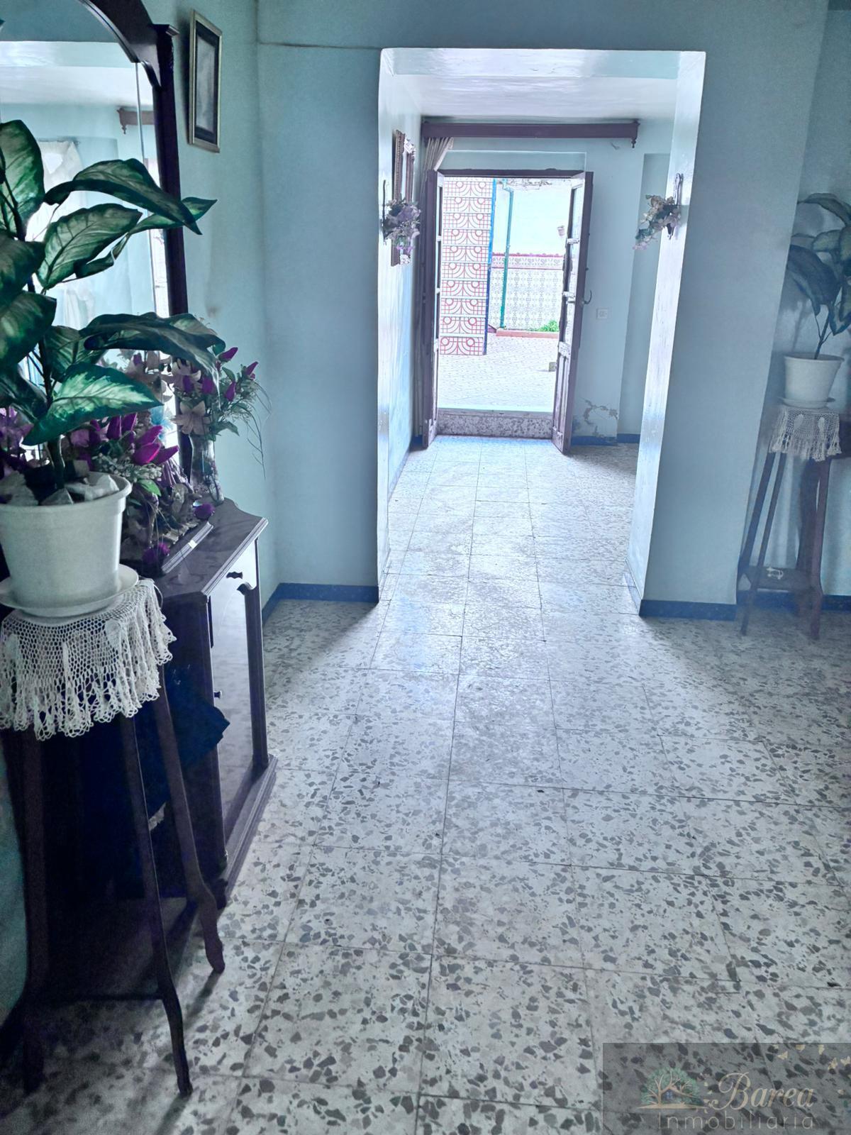 For sale of house in Rute