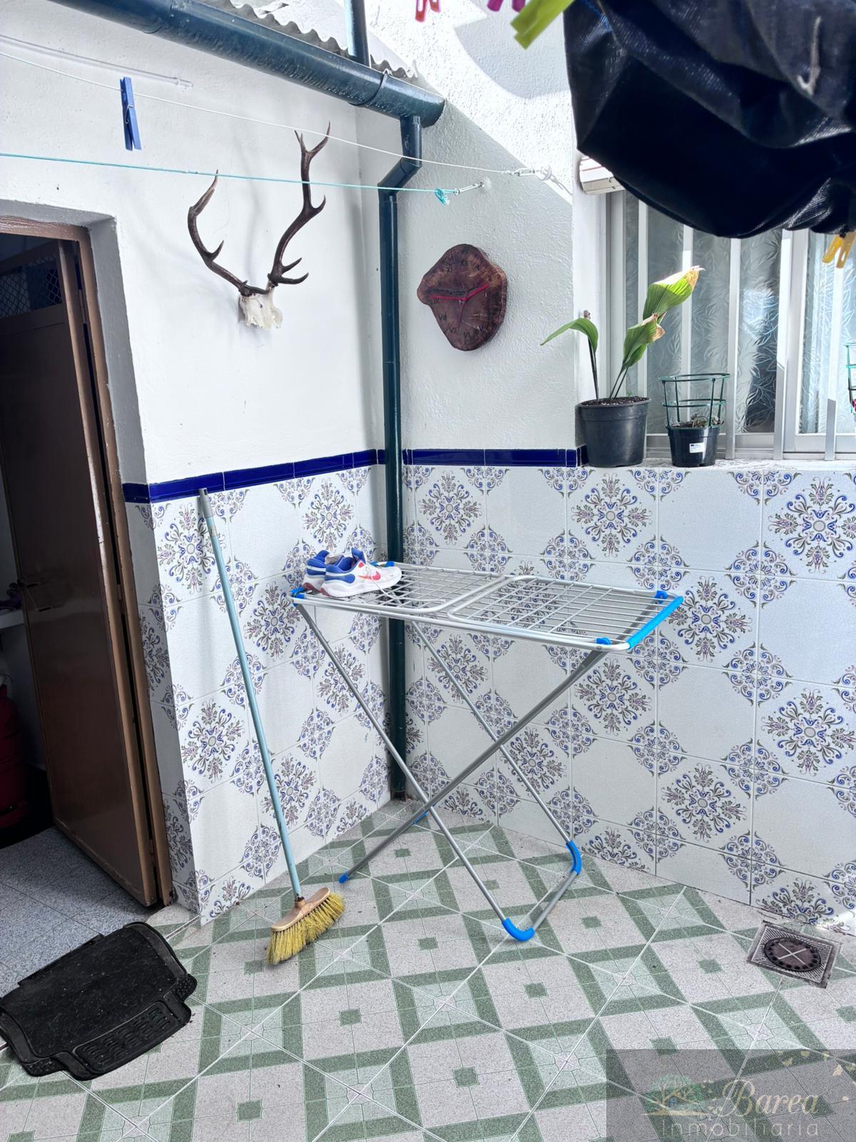 For sale of house in Rute