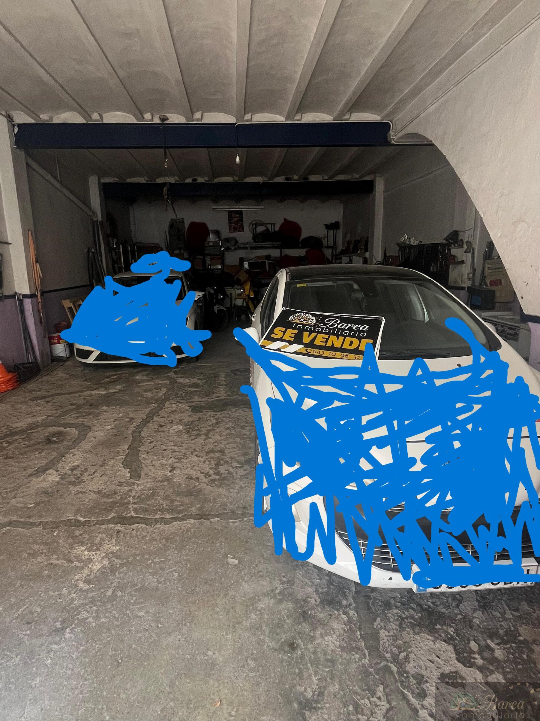 For sale of building in Rute