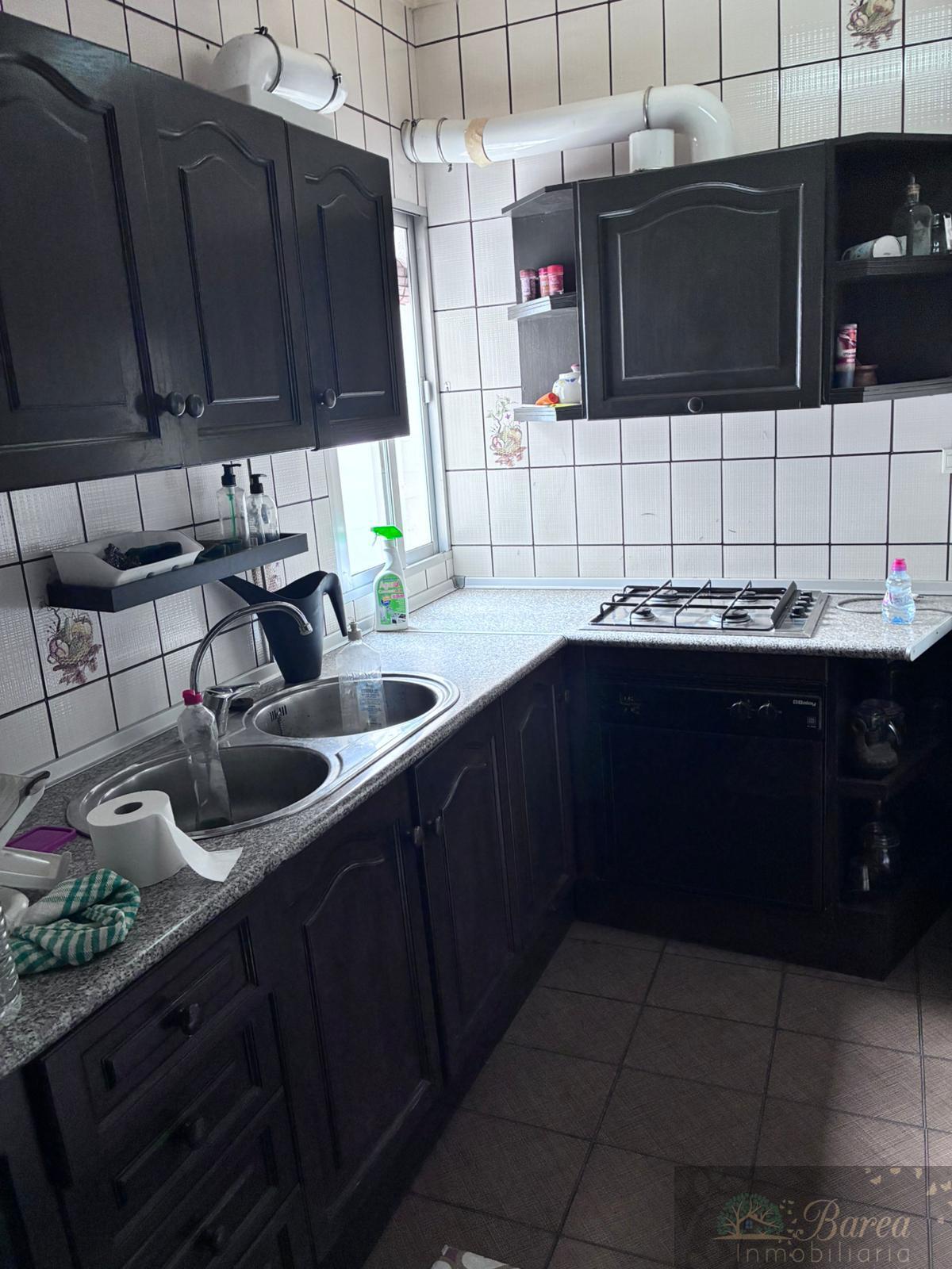 For sale of building in Rute