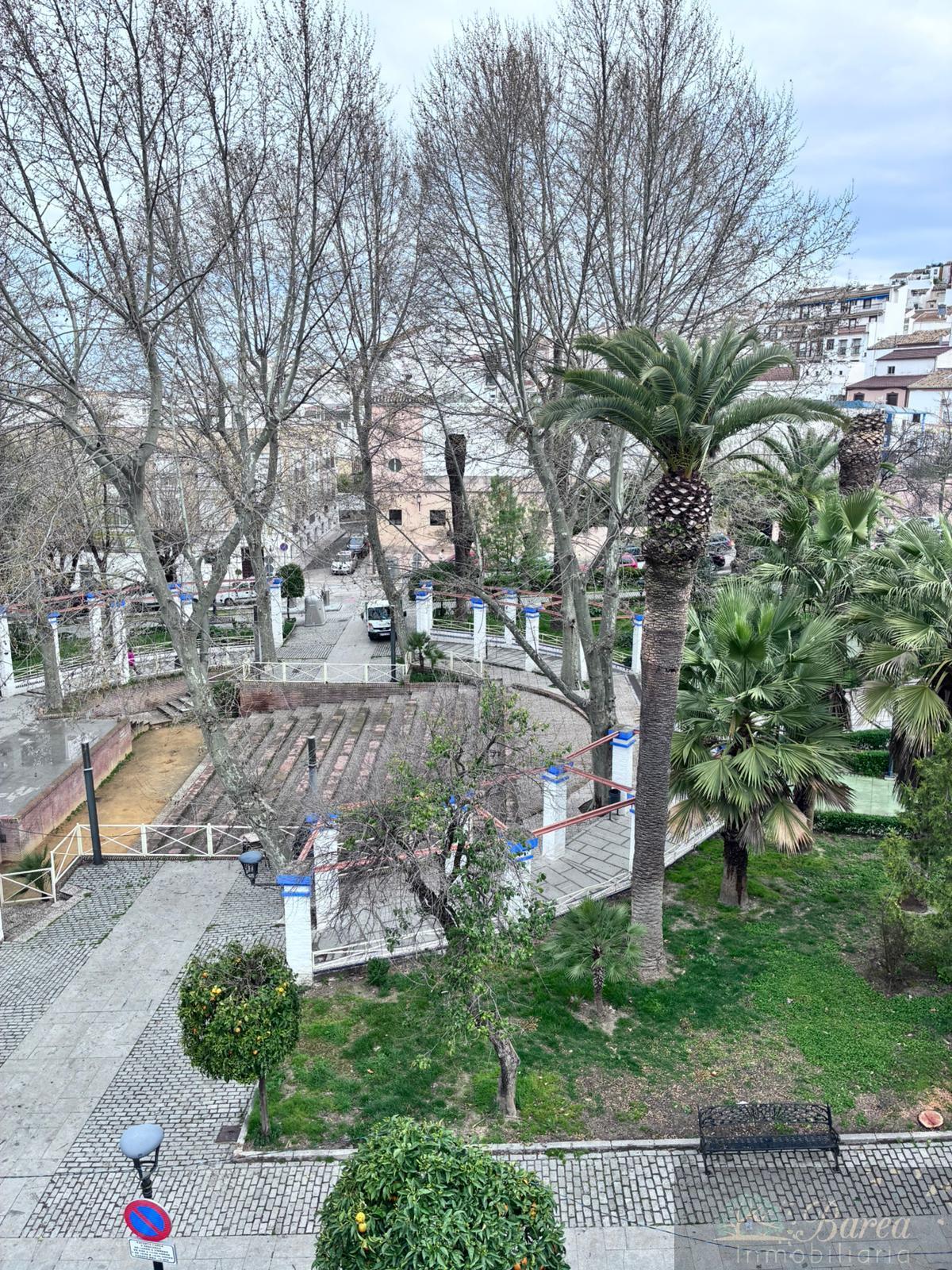 For sale of building in Rute