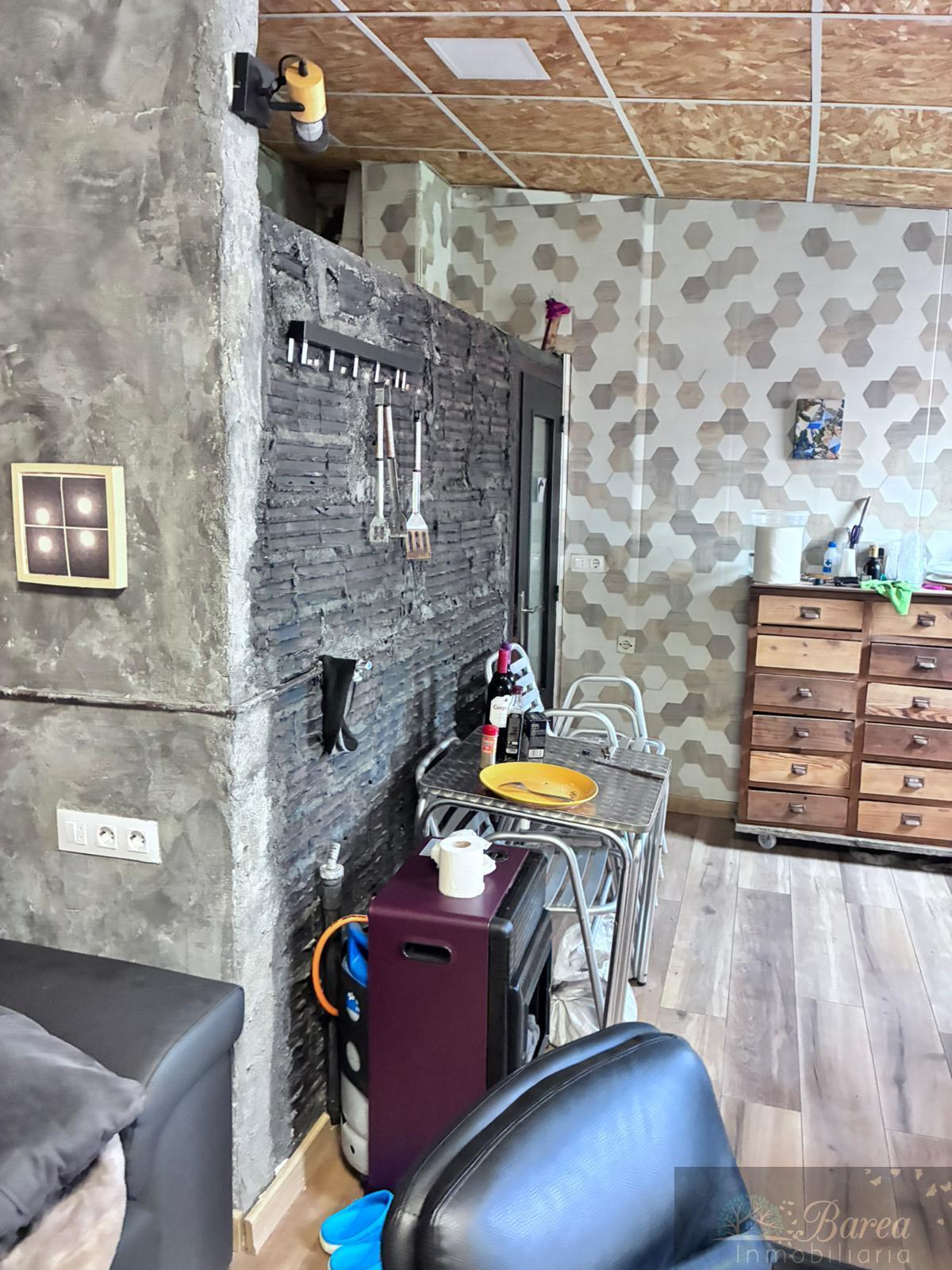 For sale of building in Rute