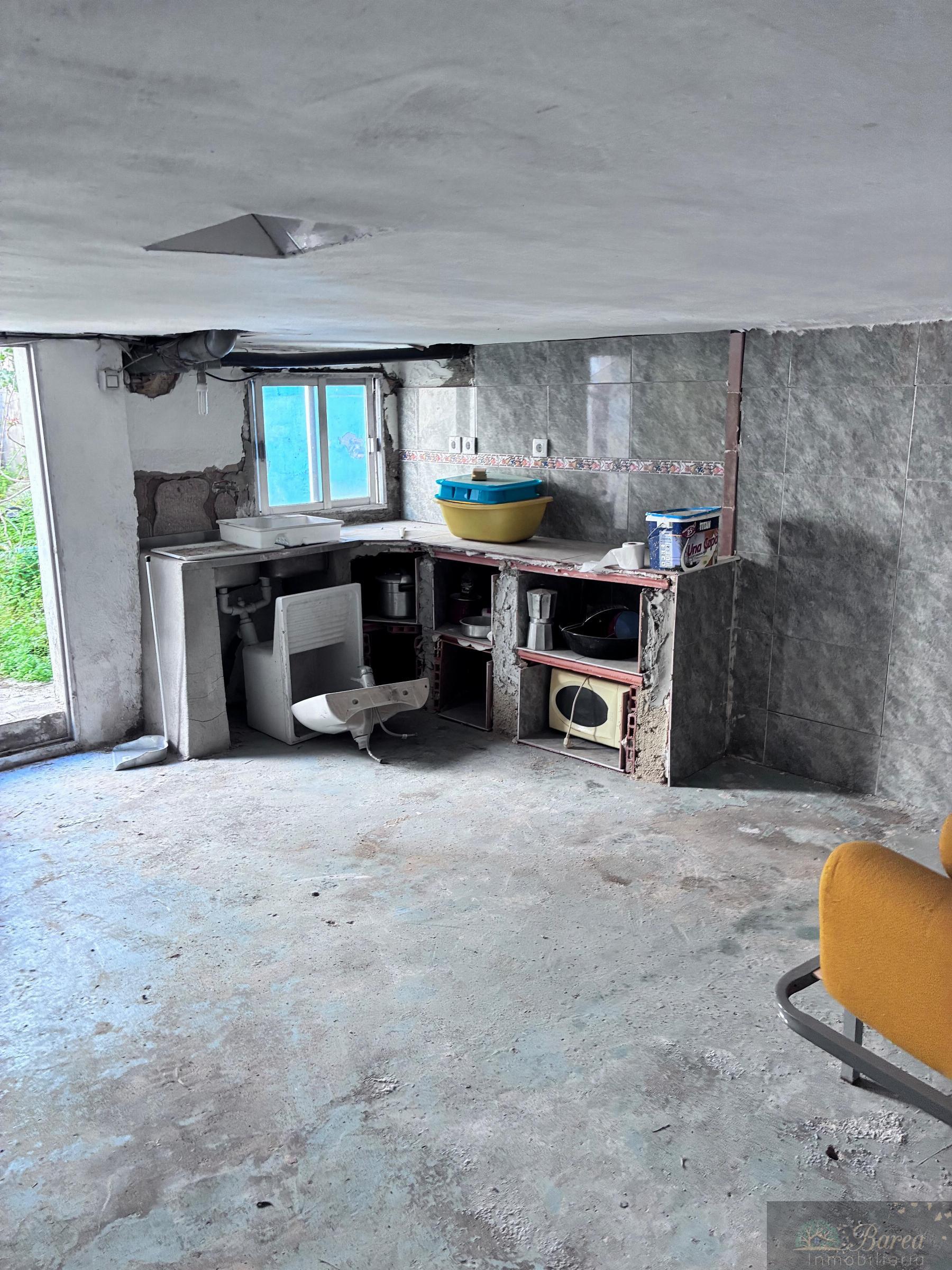 For sale of house in Rute
