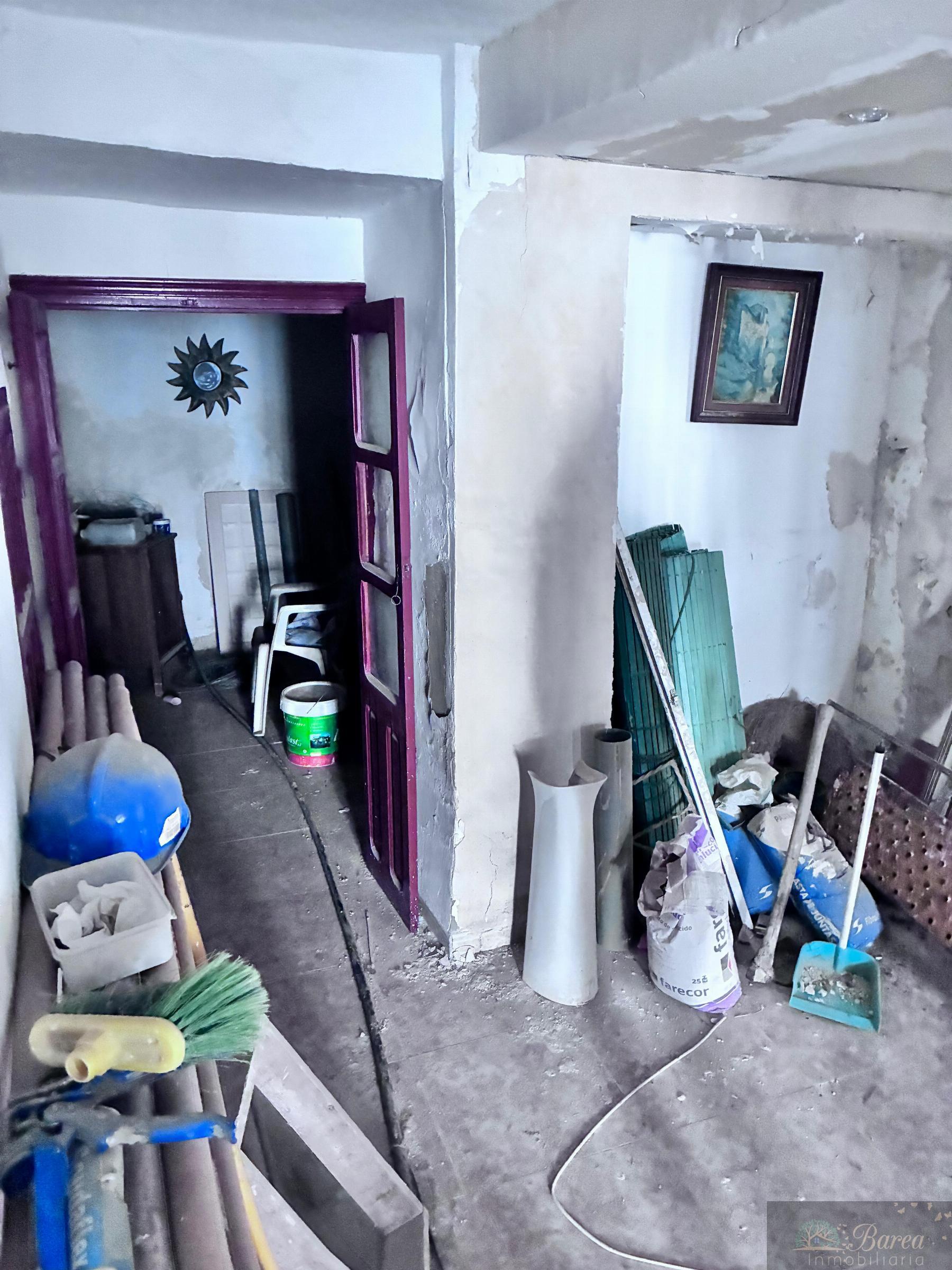 For sale of house in Rute