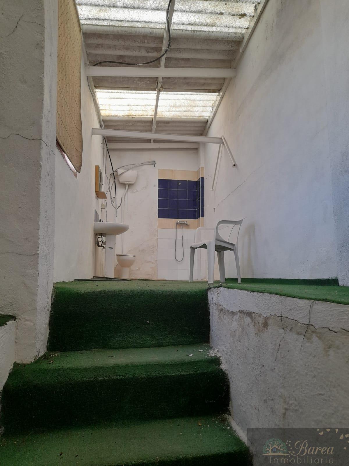 For sale of premises in Rute