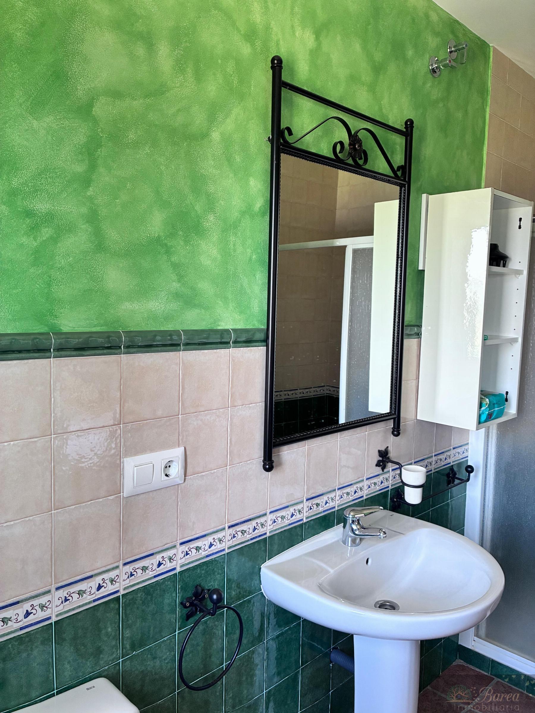 Venta de casa en Iznájar