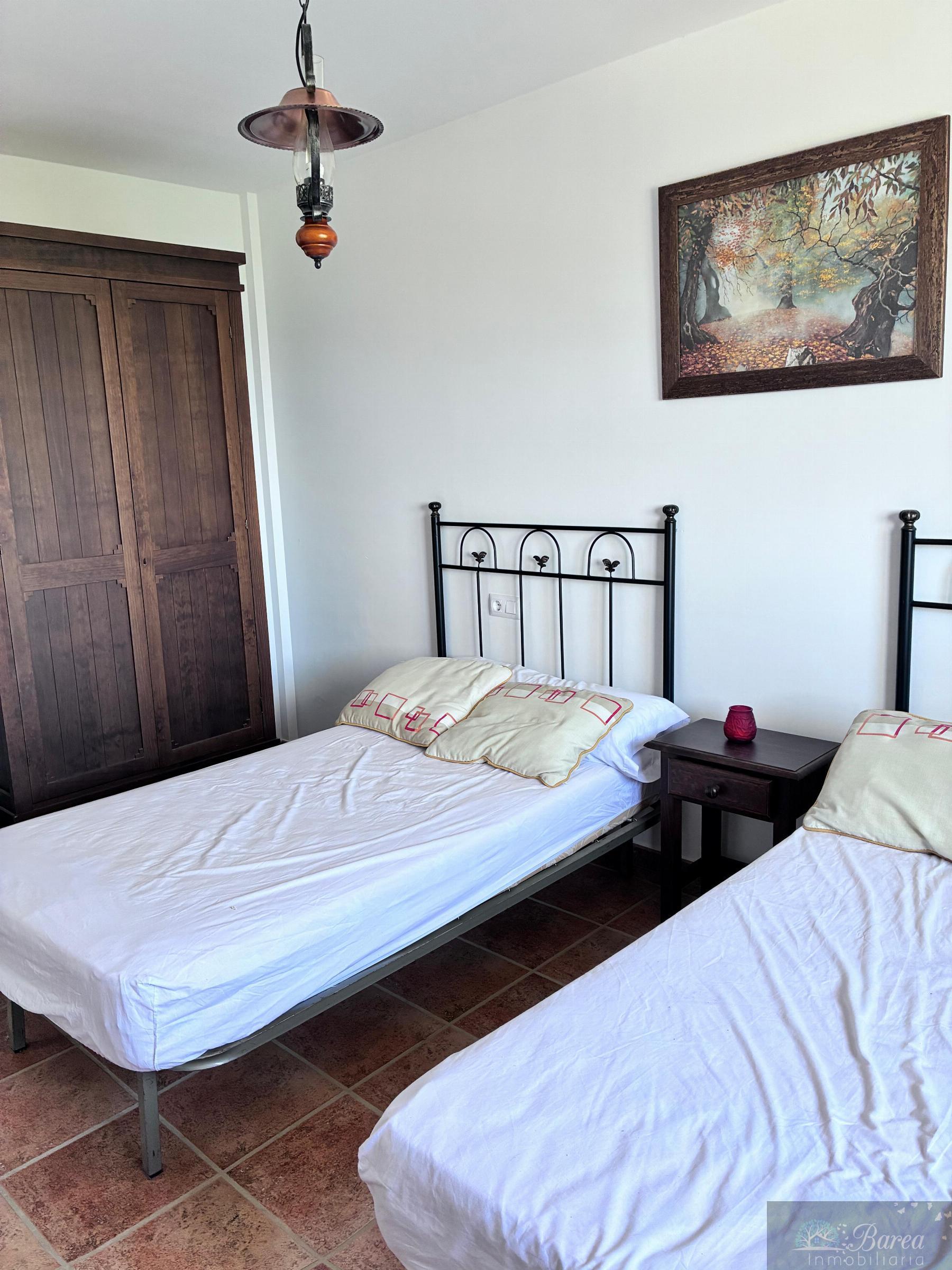 Venta de casa en Iznájar