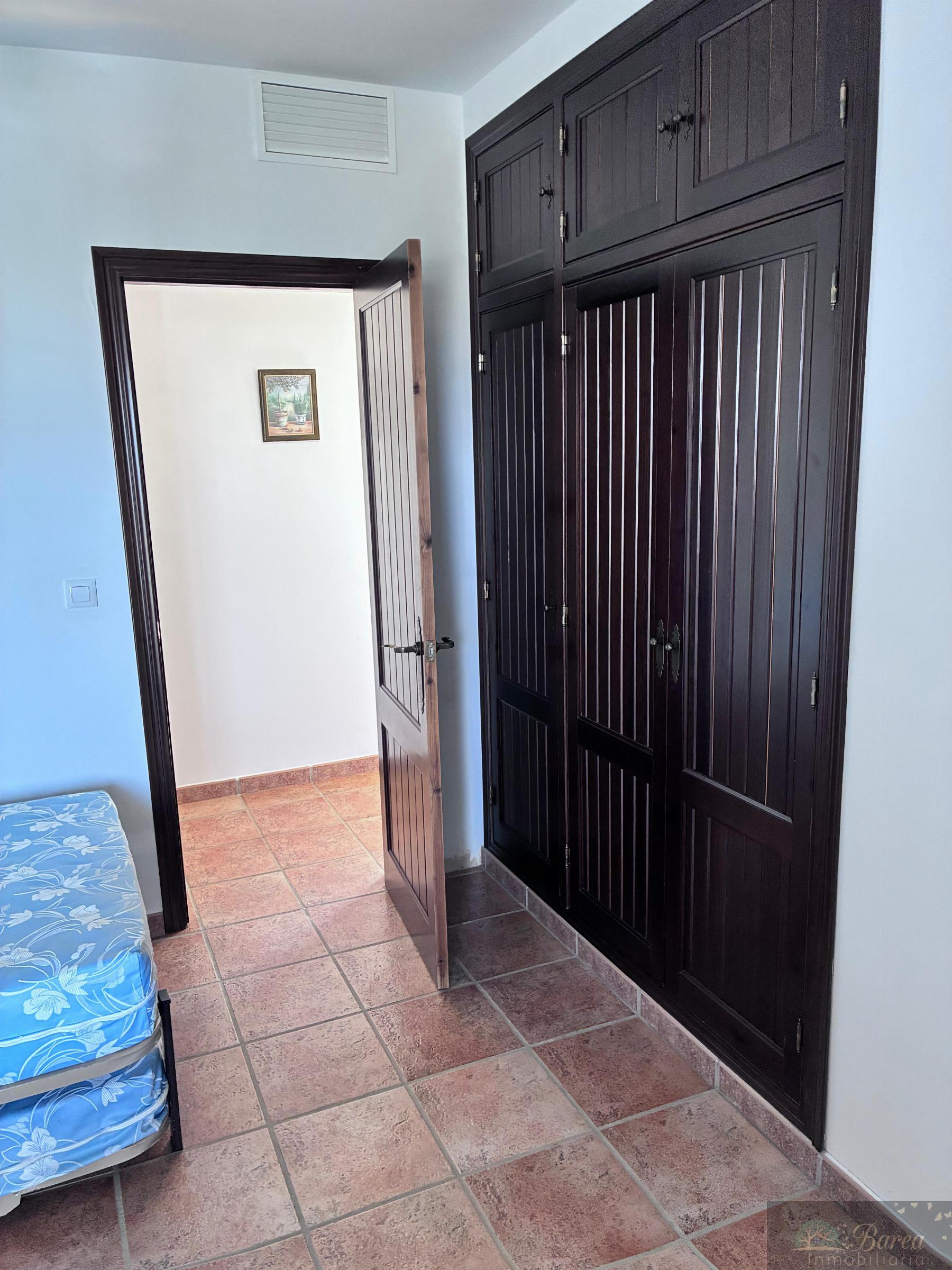 Venta de casa en Iznájar
