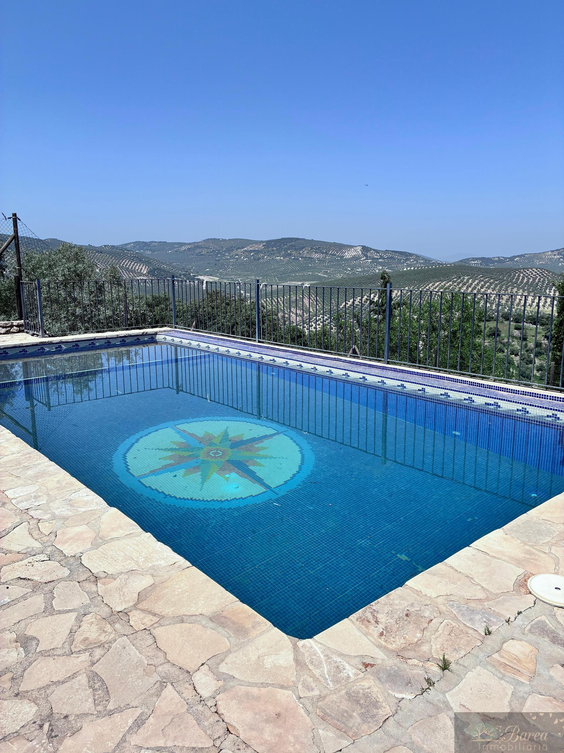 Venta de casa en Iznájar