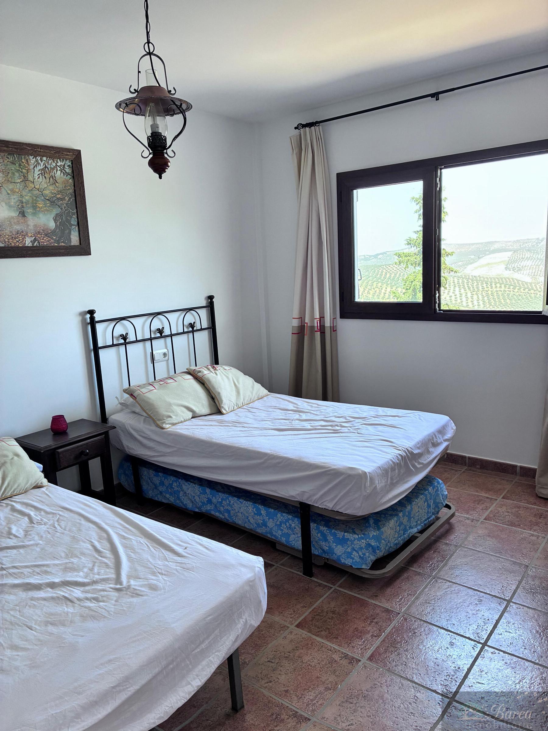 Venta de casa en Iznájar