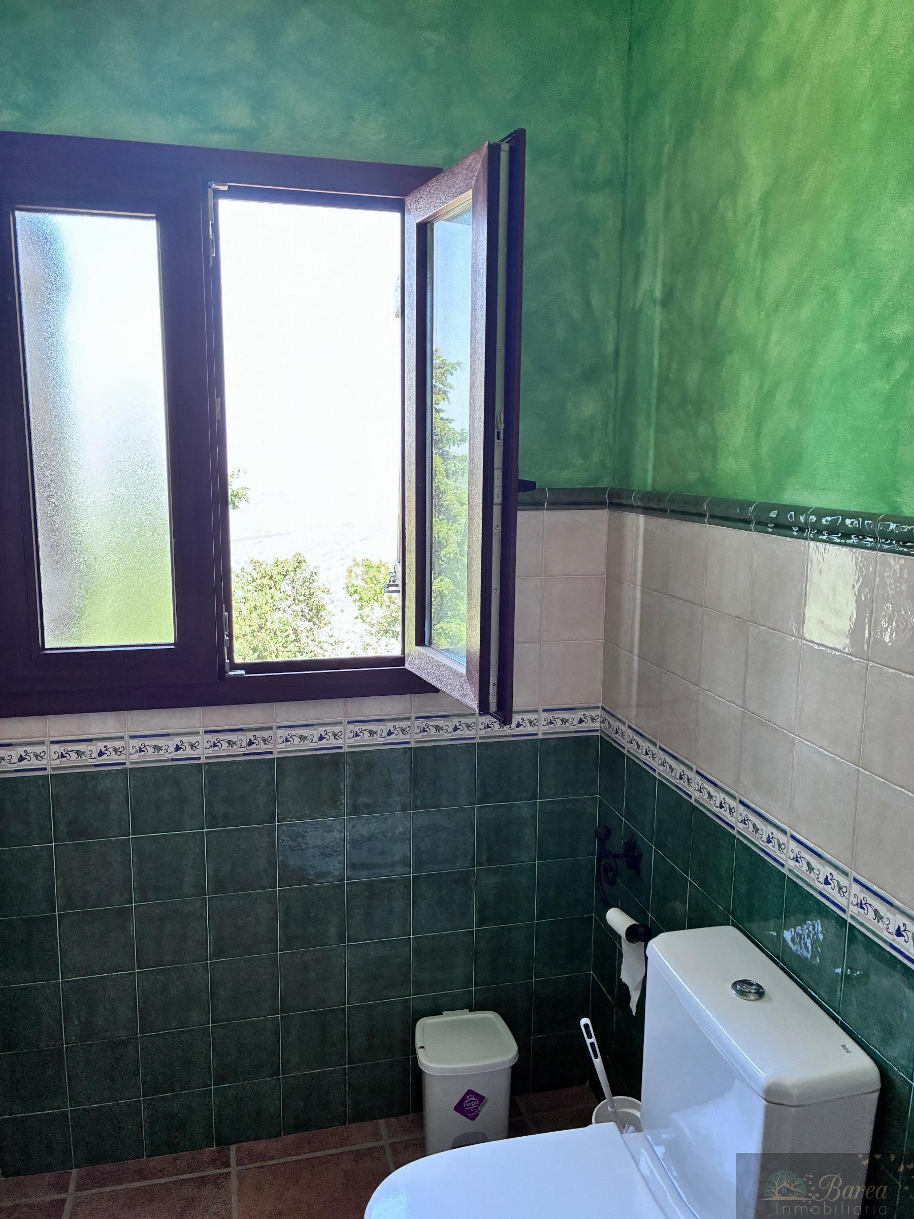 Venta de casa en Iznájar