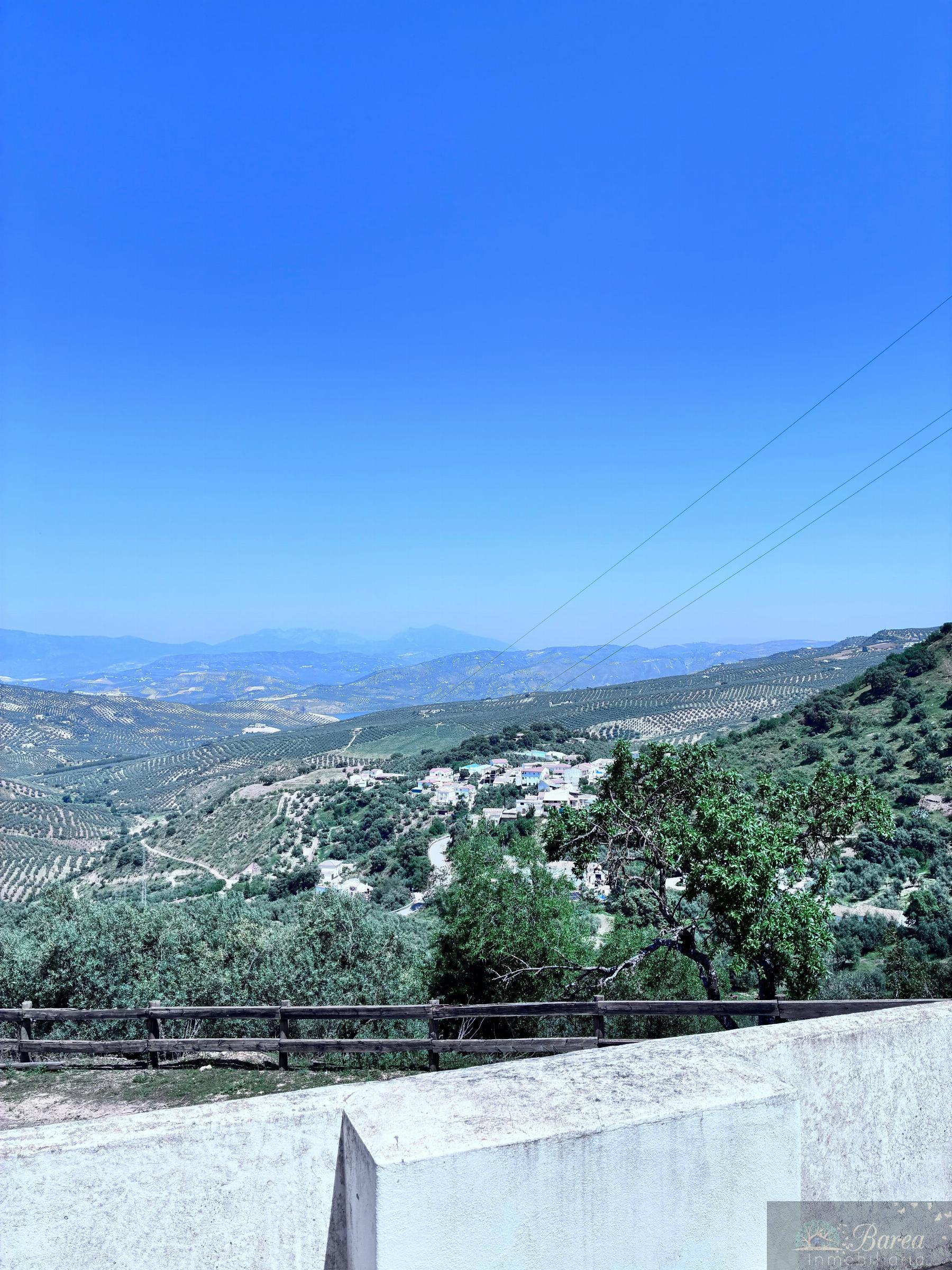 Venta de casa en Iznájar