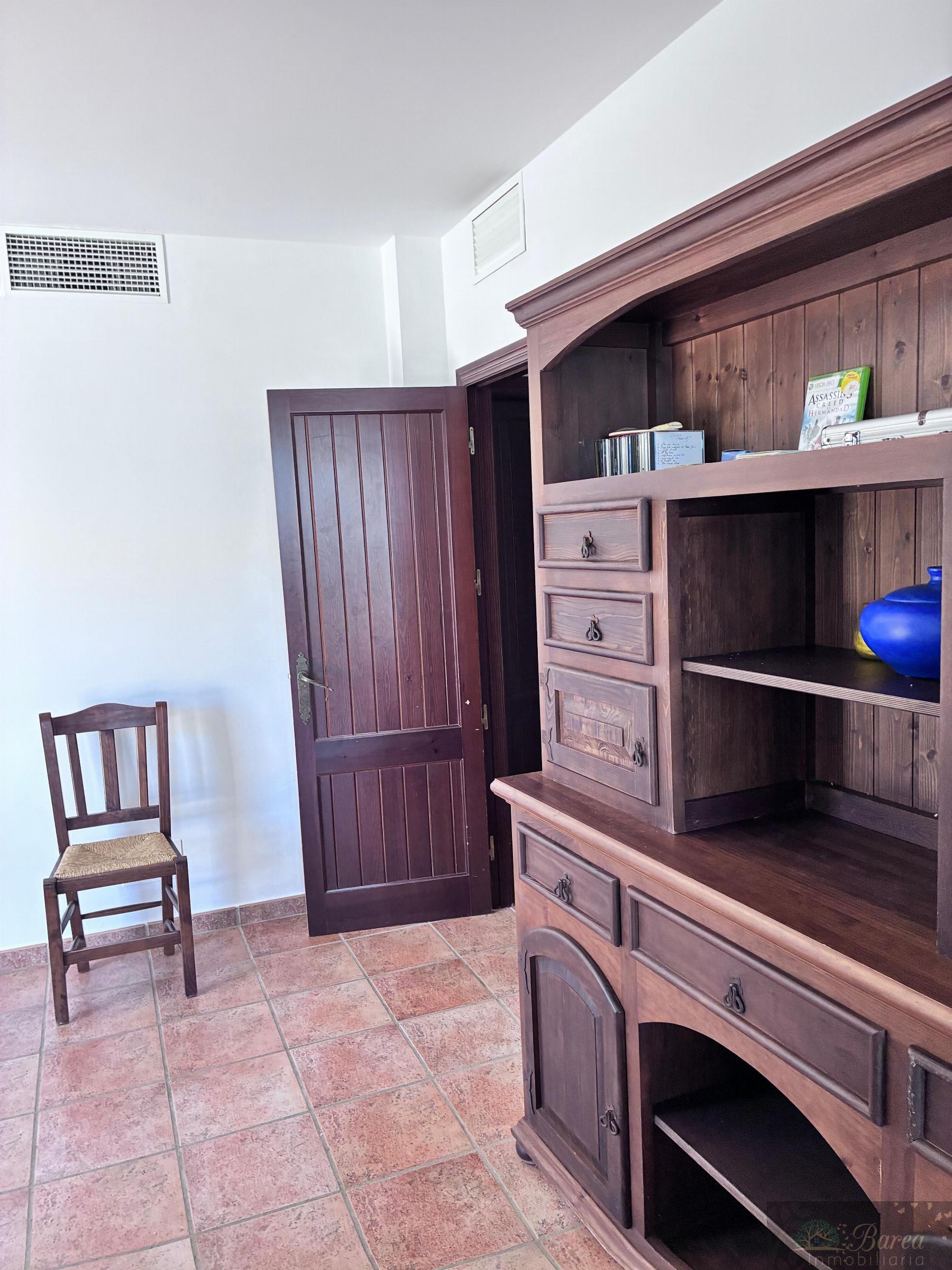 Venta de casa en Iznájar