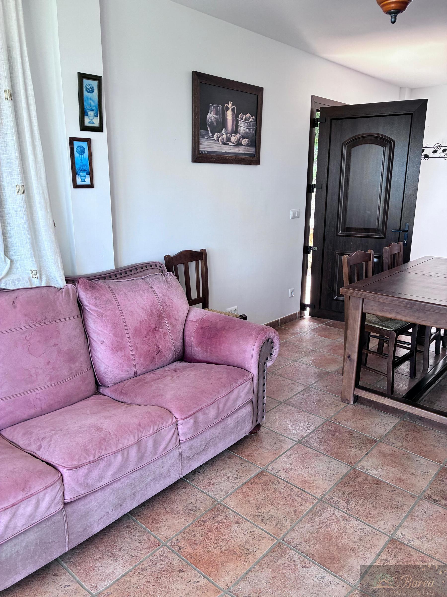 Venta de casa en Iznájar
