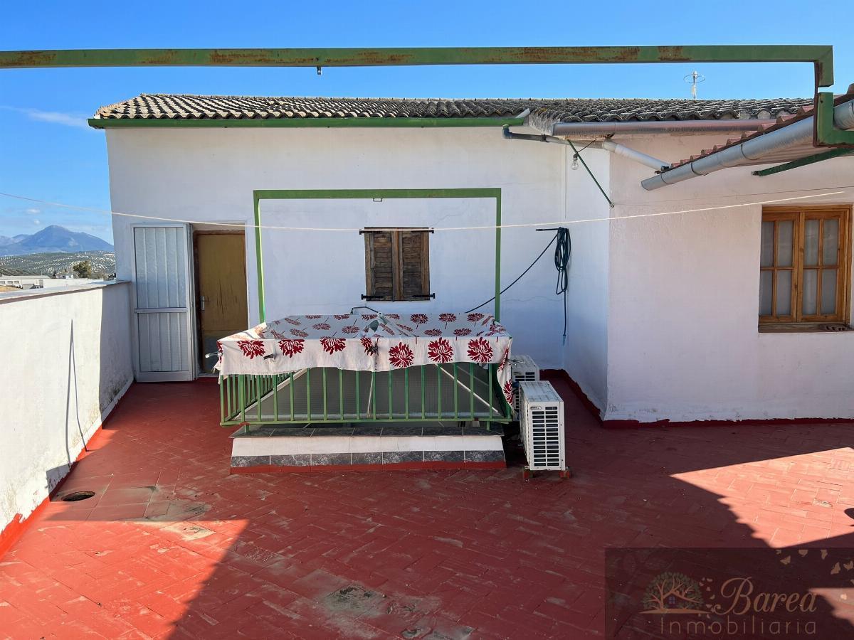 For sale of house in Encinas Reales