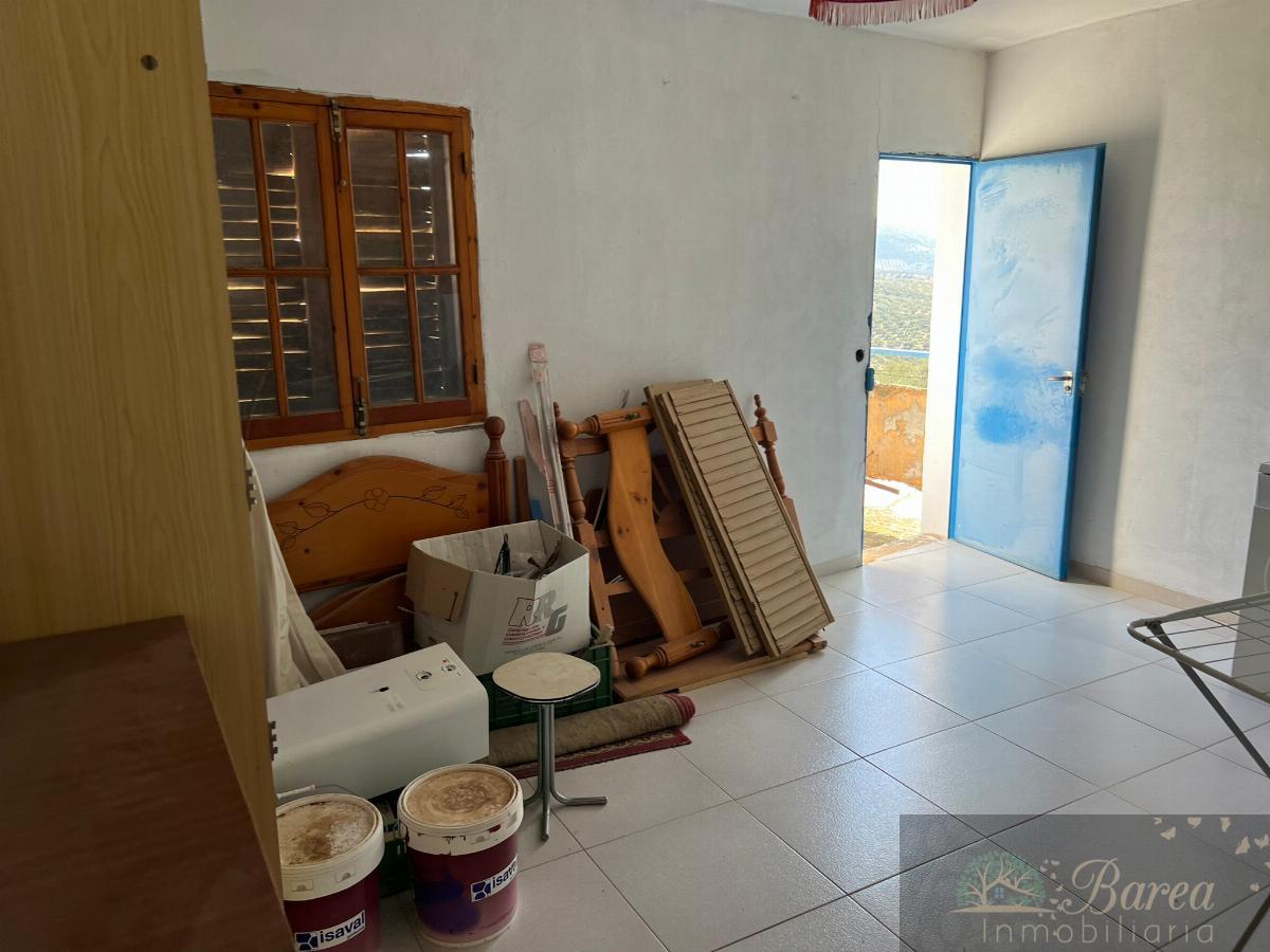 For sale of house in Encinas Reales
