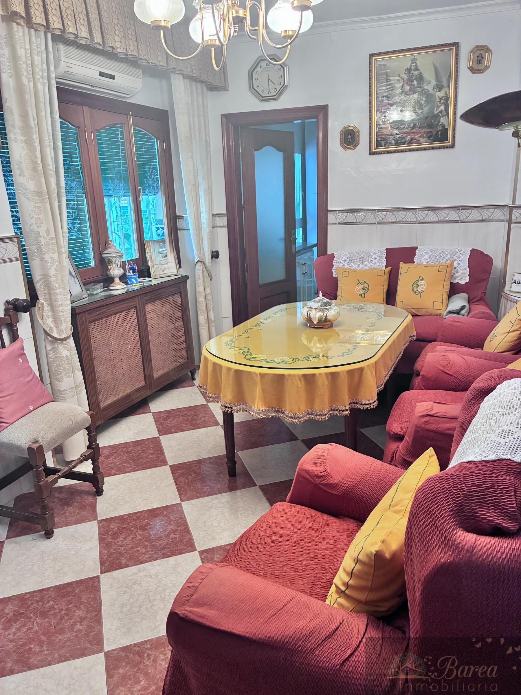 Venta de casa en Rute
