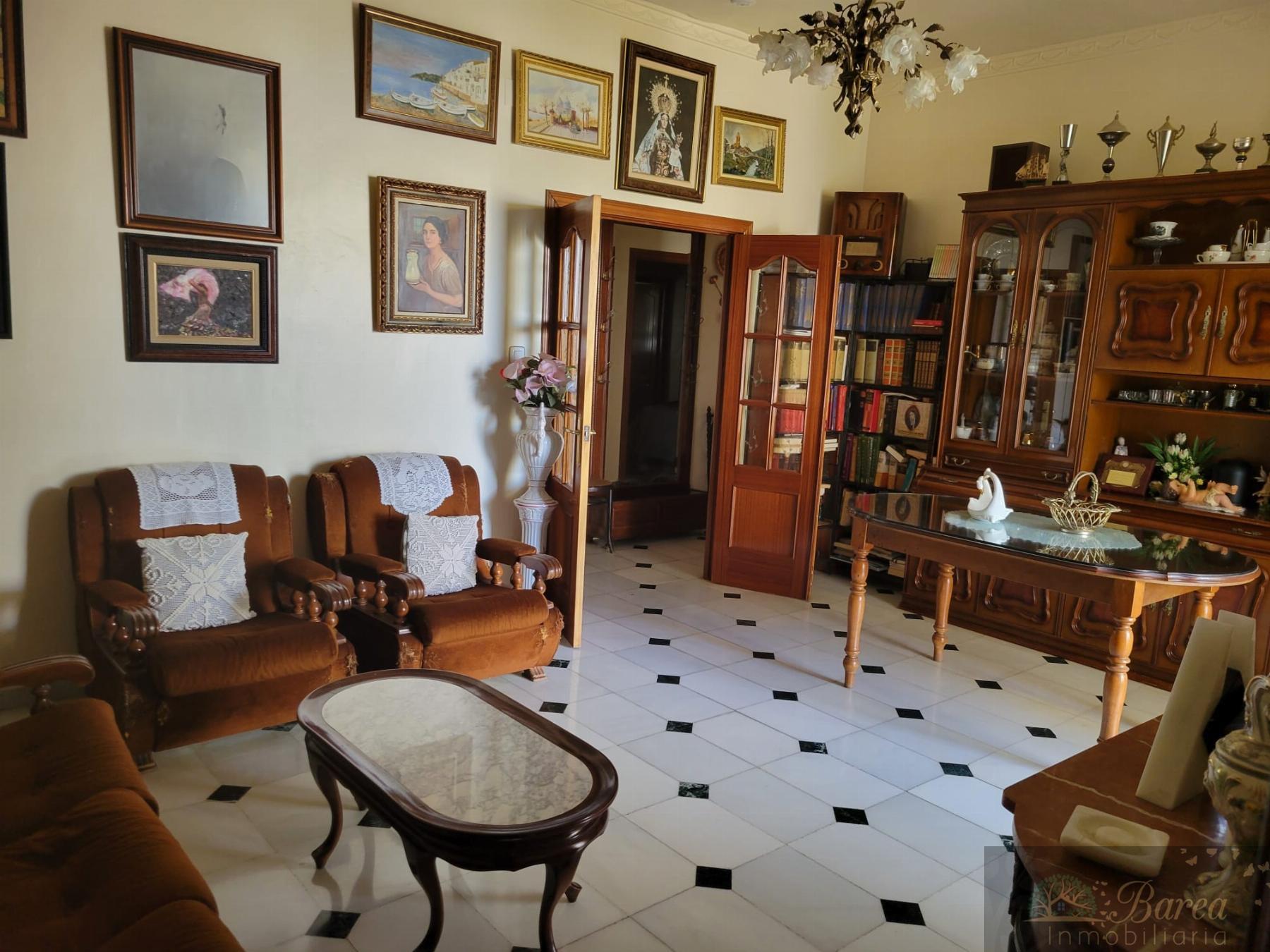 Venta de casa en Rute