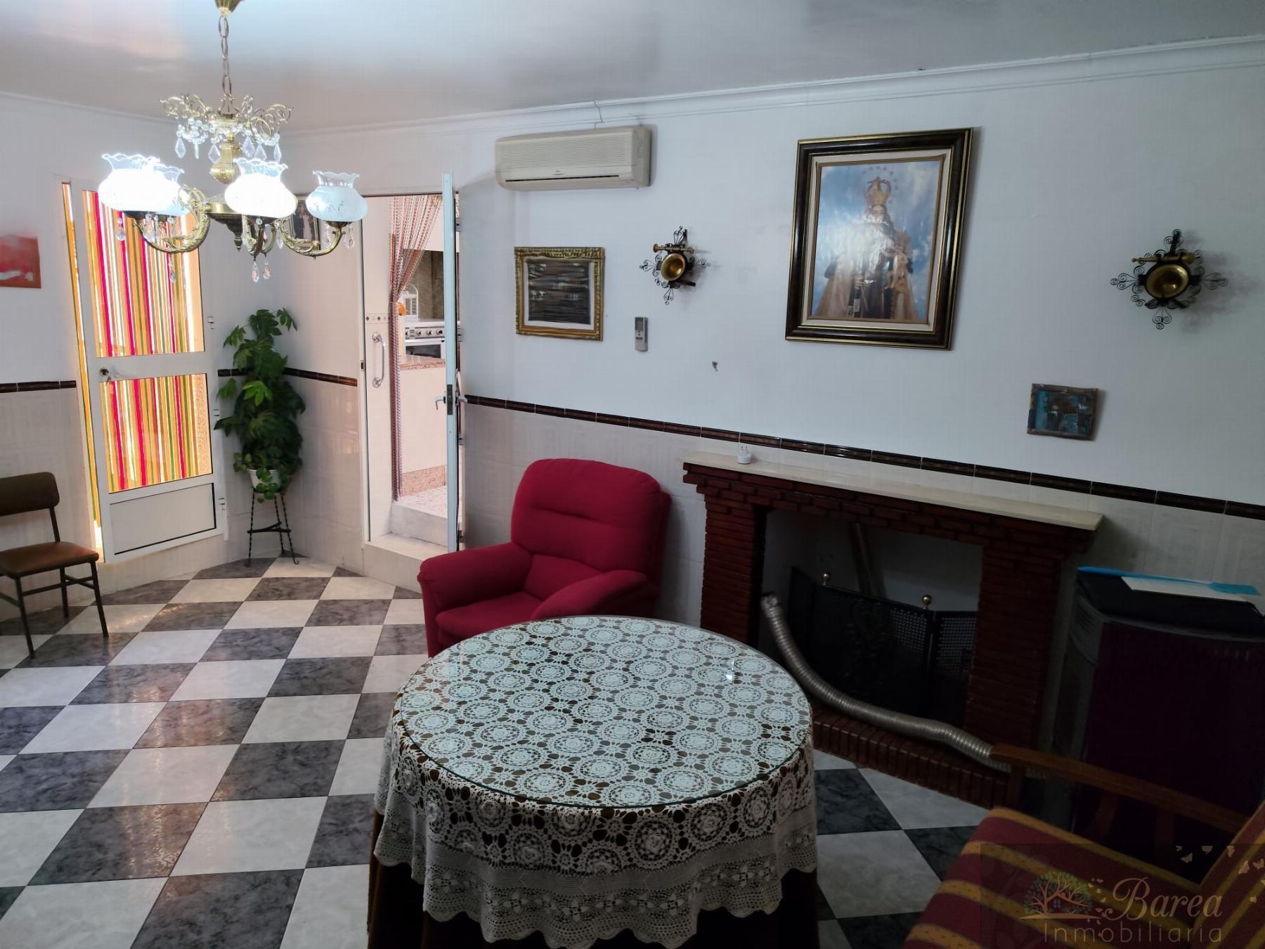 Venta de casa en Rute
