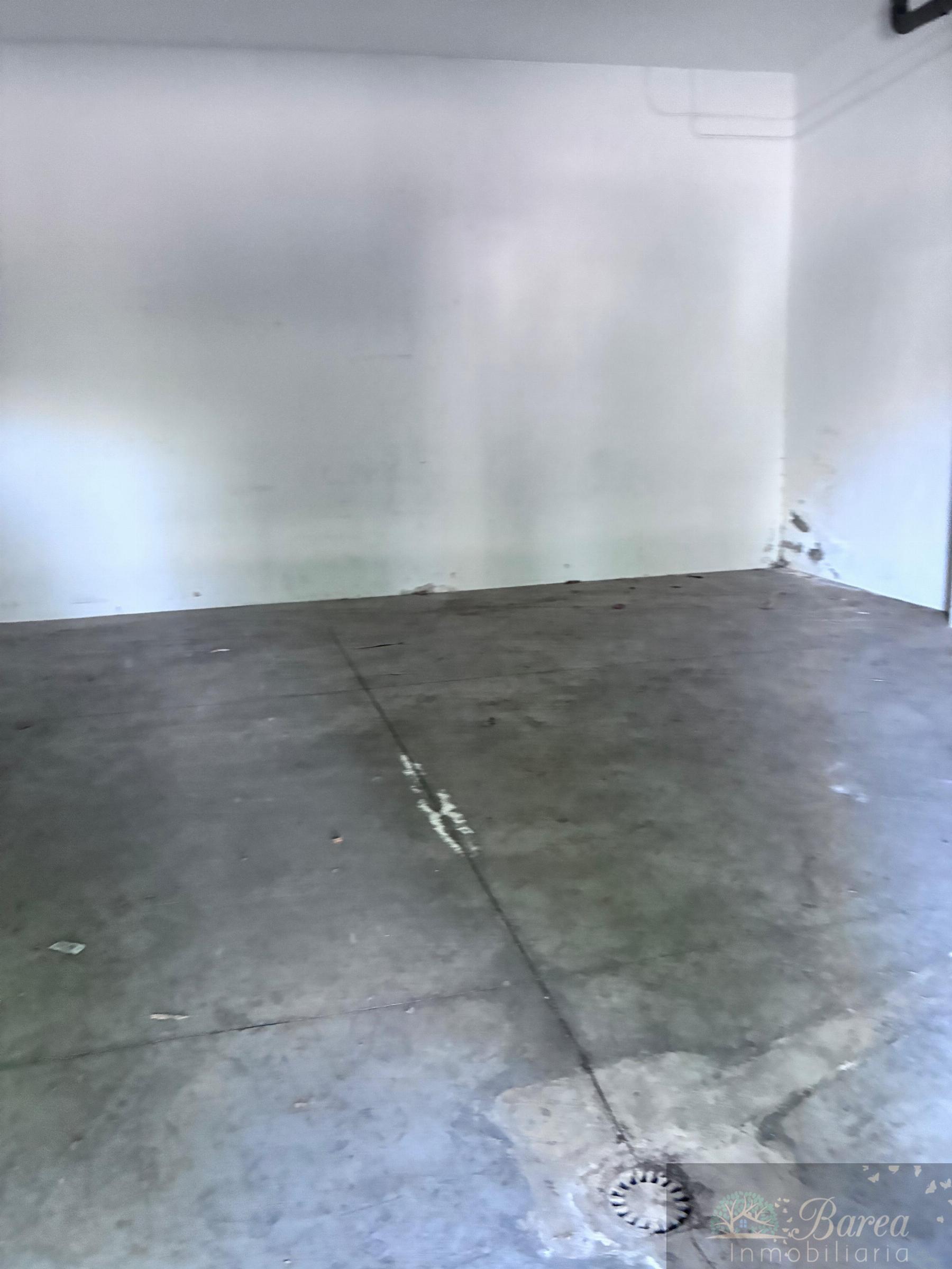 Venta de garaje en Rute