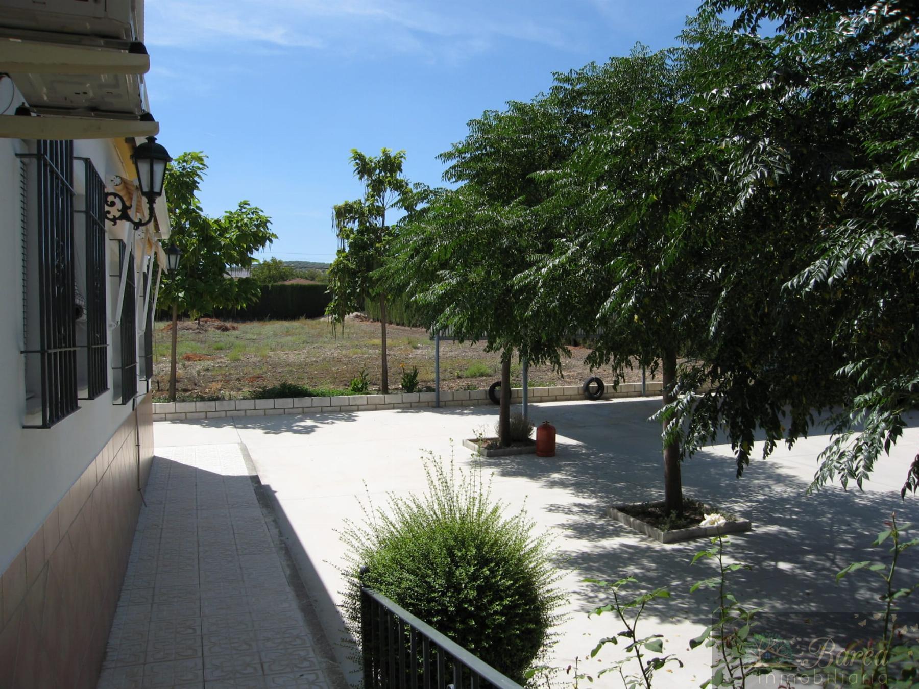 Venta de casa en Lucena