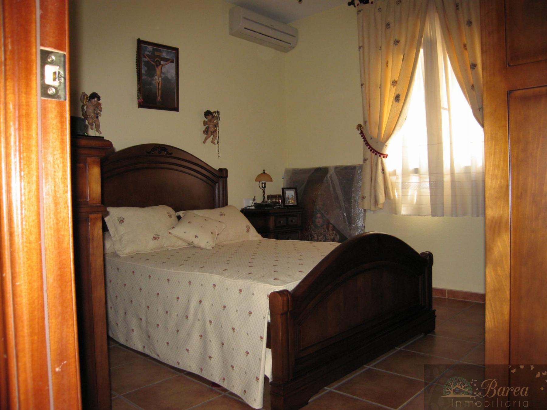 Venta de casa en Lucena