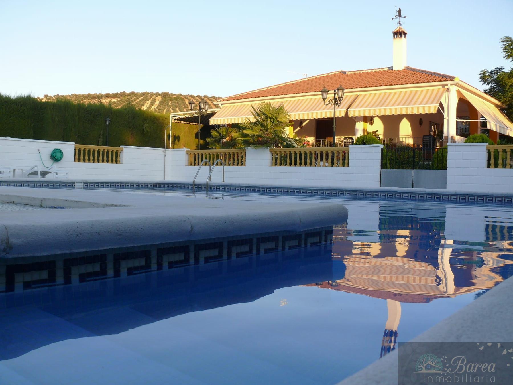 Venta de casa en Lucena