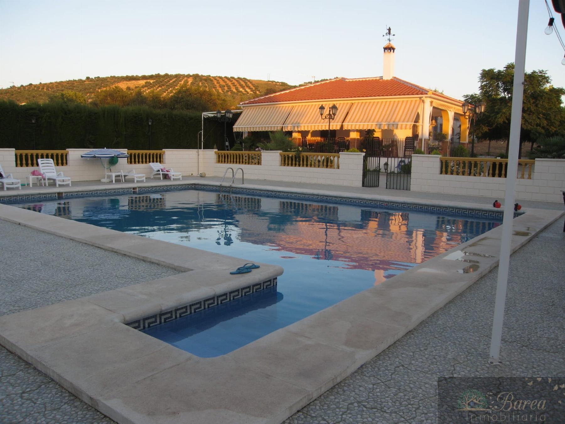 Venta de casa en Lucena