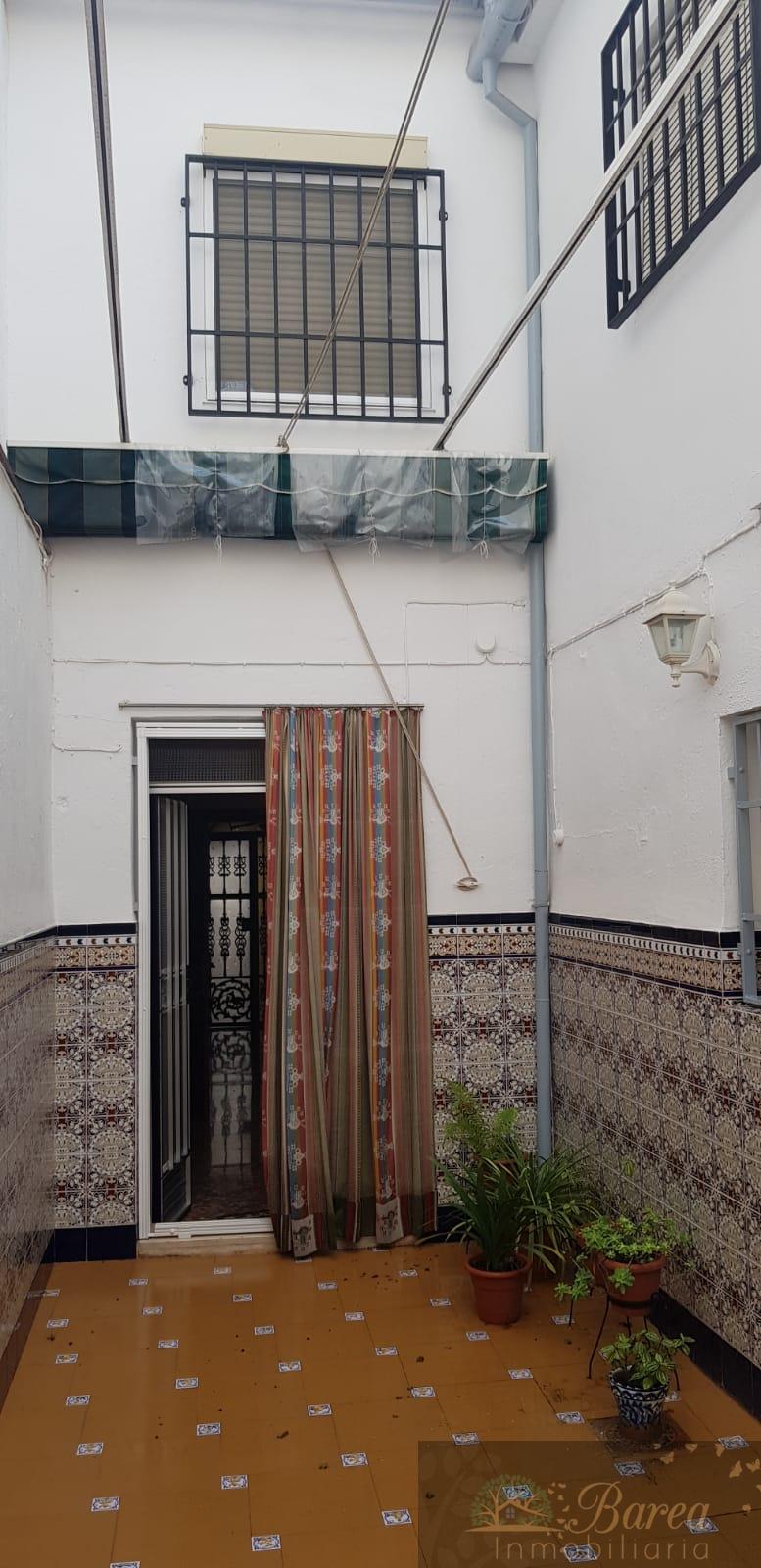 For sale of house in Rute