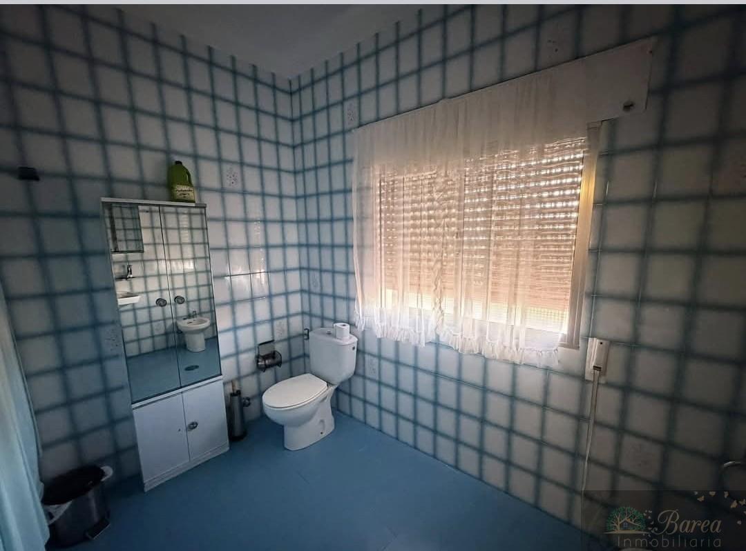 Venta de casa en Iznájar