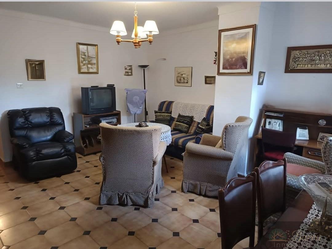 Venta de casa en Iznájar